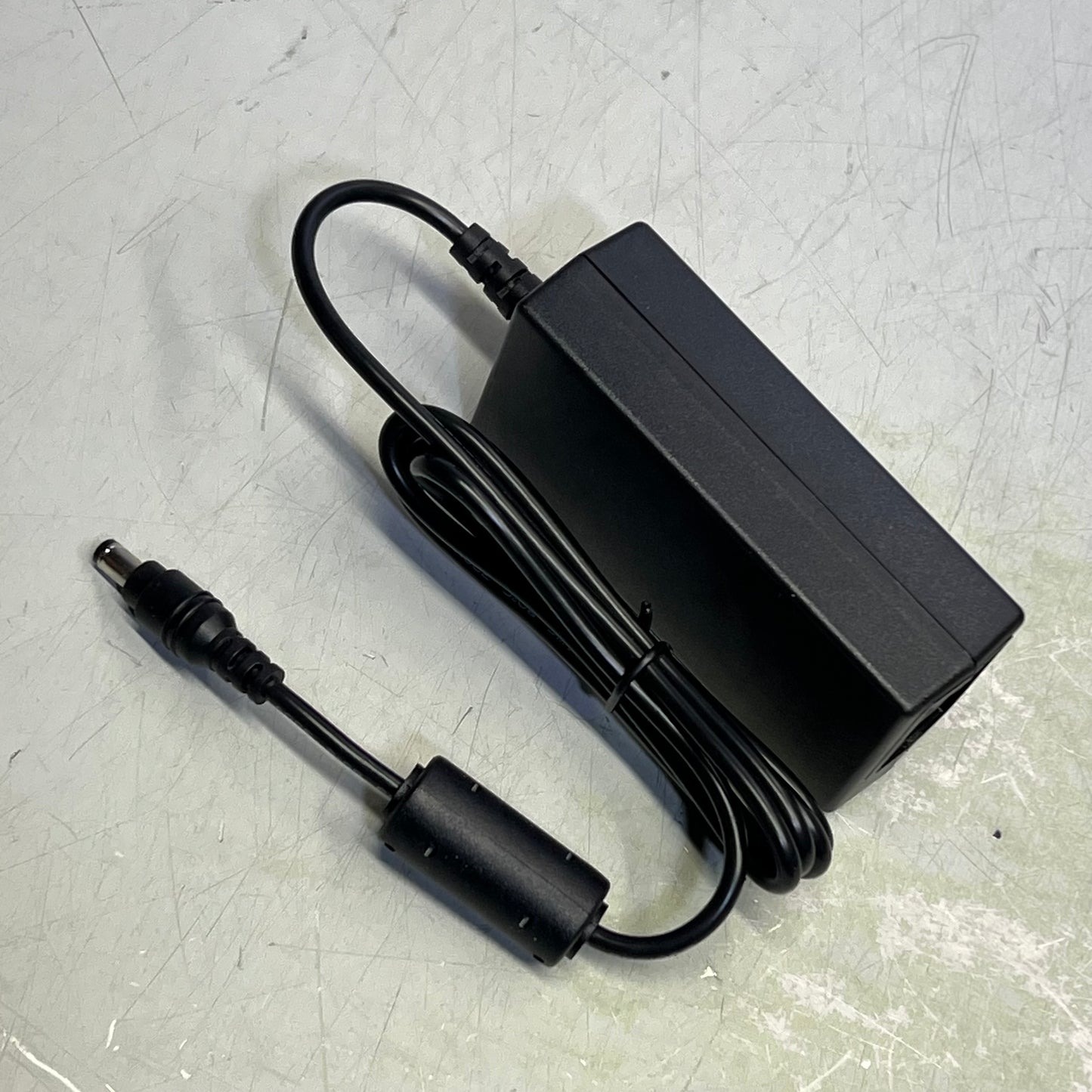 BRADY Battery Pack & AC Adapter Power Kit For M210 Label Maker M210-PWR-KIT