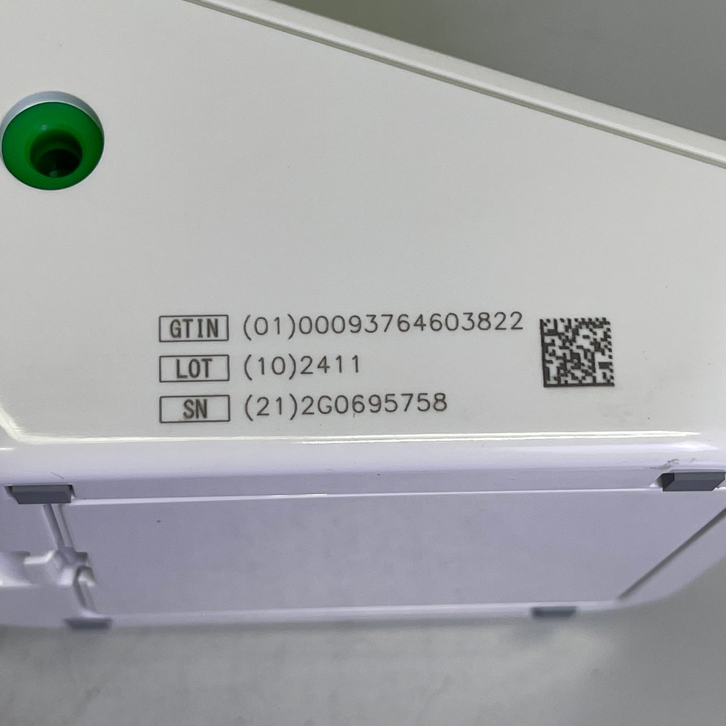 A&D MEDICAL Wide Range Cuff Blood Pressure Monitor White w/ Black UA-651-AC