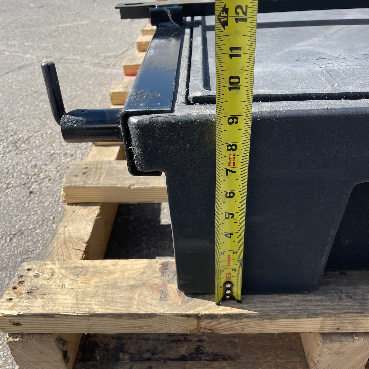 LIPPERT Large Double Bin Storage System 100"x19"x9" Black