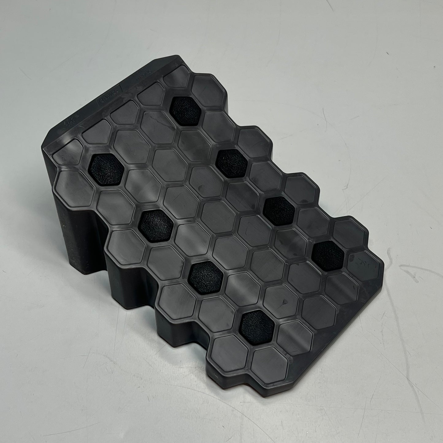 CAMCO Honeycomb Curved Camper/RV Leveler Chock 4" Lift Yellow/Black 44428