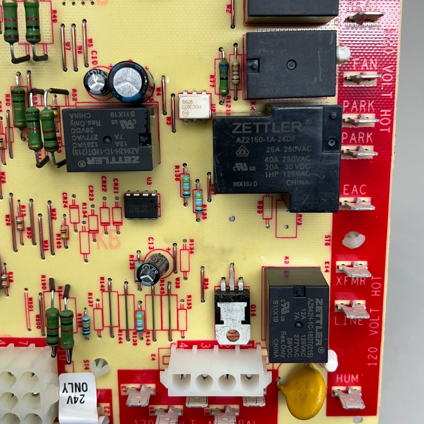 WHITE ROGERS EMERSON Integrated Furnace Control Tan 21D83M-843