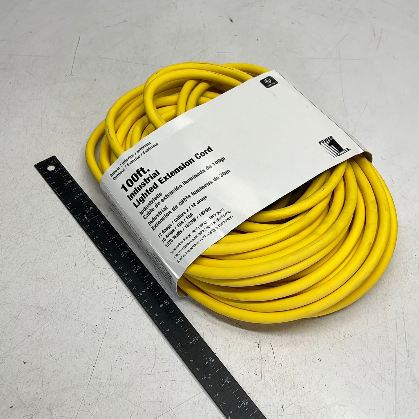 POWER FIRST Indoor & Outdoor Lighted Extension Cord 100' 15.0 AMP 4GAC2