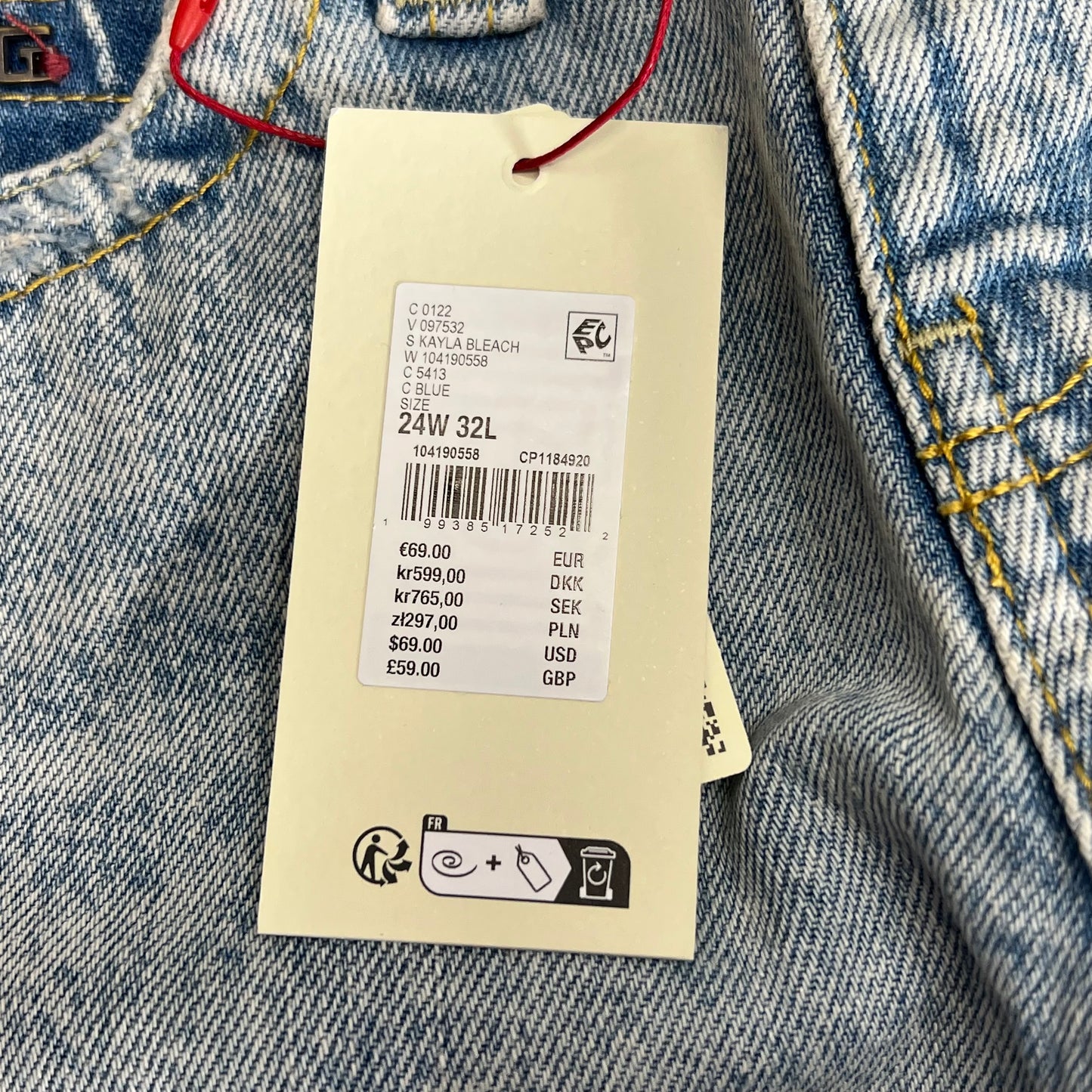 URBAN OUTFITTERS Kayla Low Rider Wide Leg Jeans Women's Sz 24W 32L Bleach