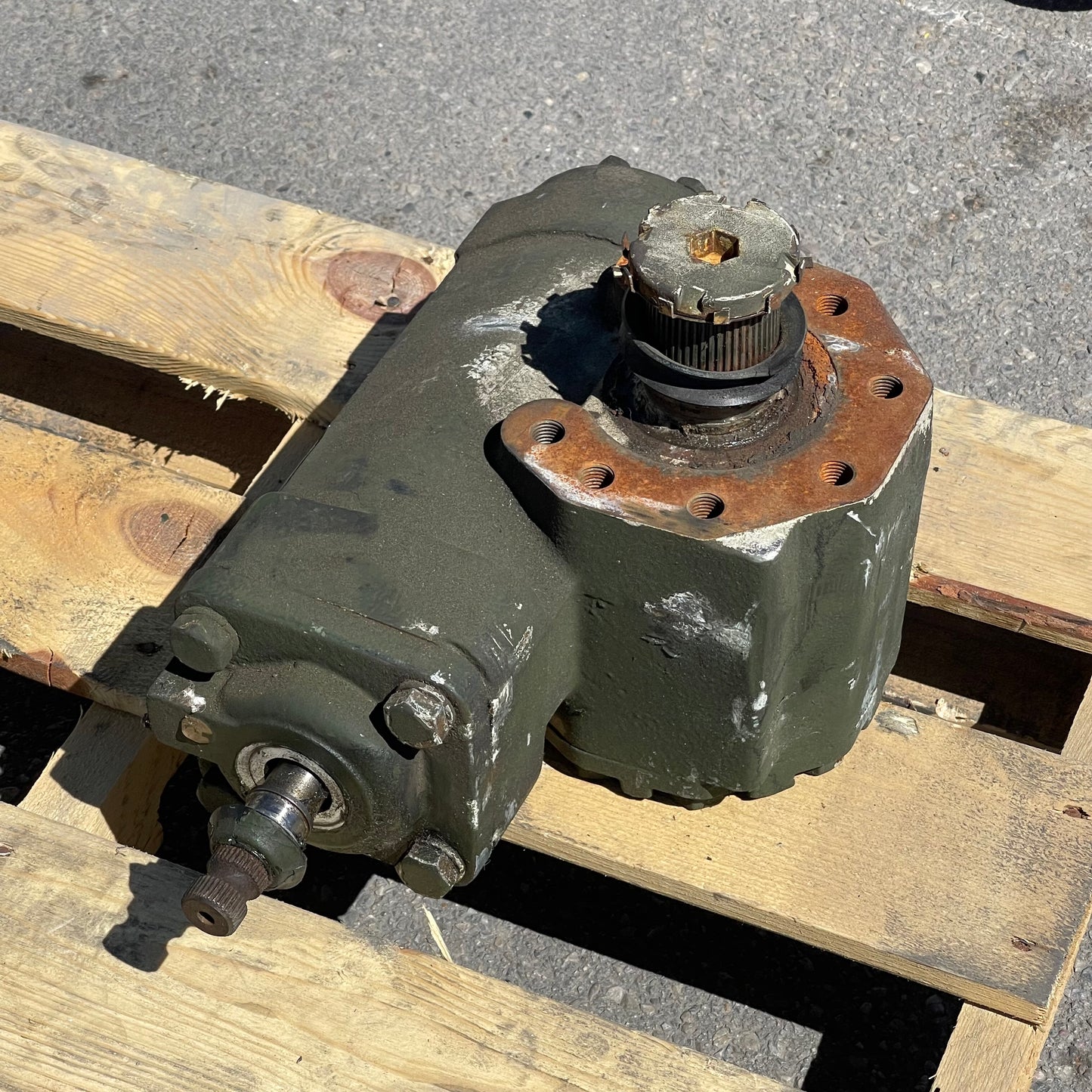 Z@ OSHKOSH Sheppard Hydraulic Steering Gear Box (M110SAB2 ?) (Used)