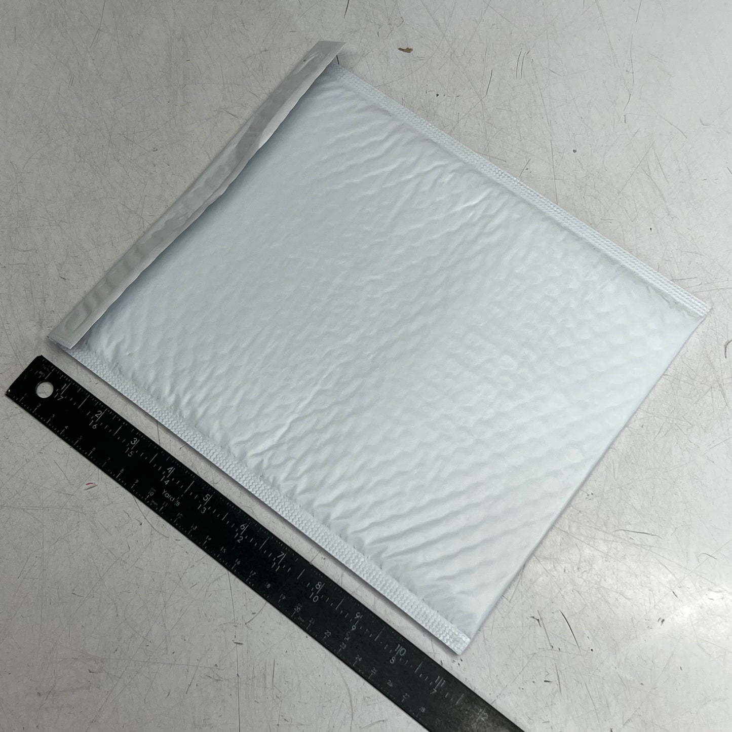 ZA@ (100 PACK) Self Seal Poly Bubble Mailer #2 8.5" x 12" White 19183 F