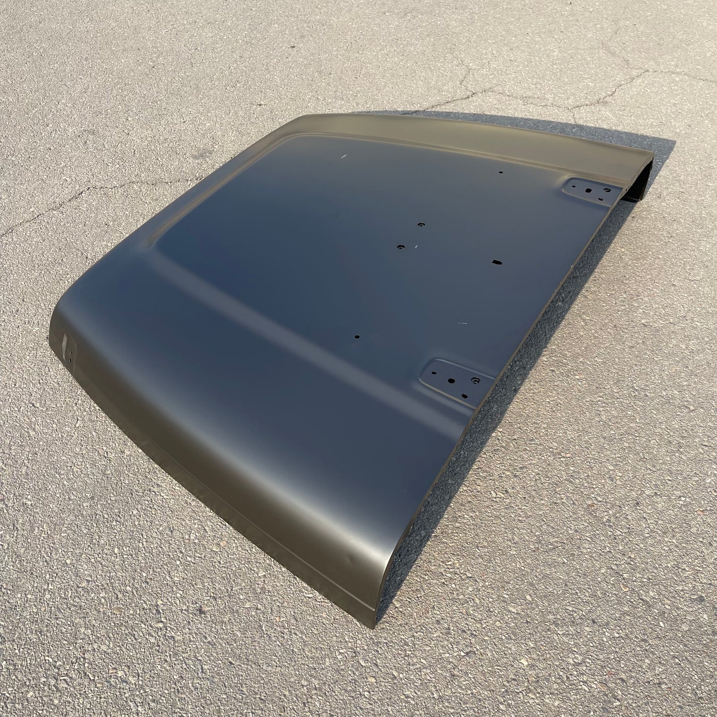 ZA@ Pallet of TONG YANG Hood For Jeep Wrangler 1997-2006 Black (AS-IS)