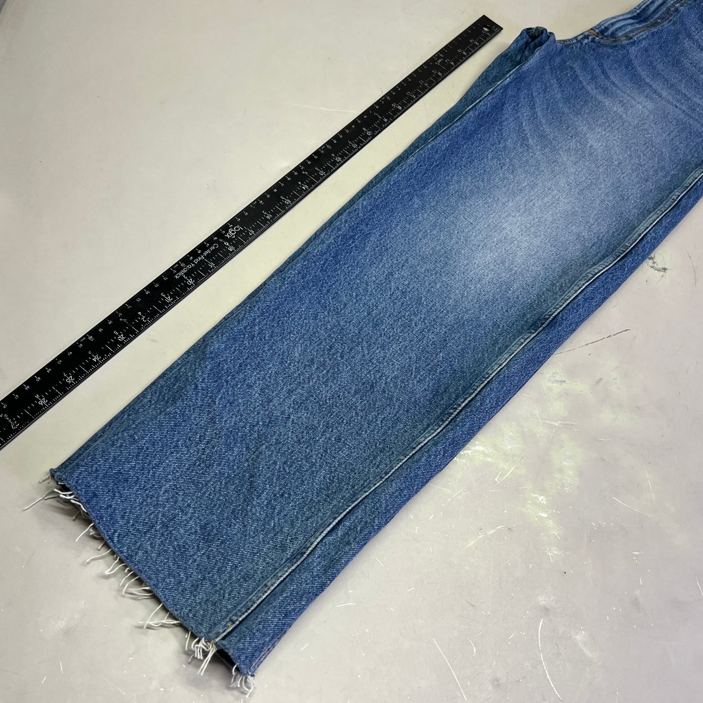 BOYISH BY HER Straight Leg Pant Classic Women's Sz 26 Freaks (Medium Washed)