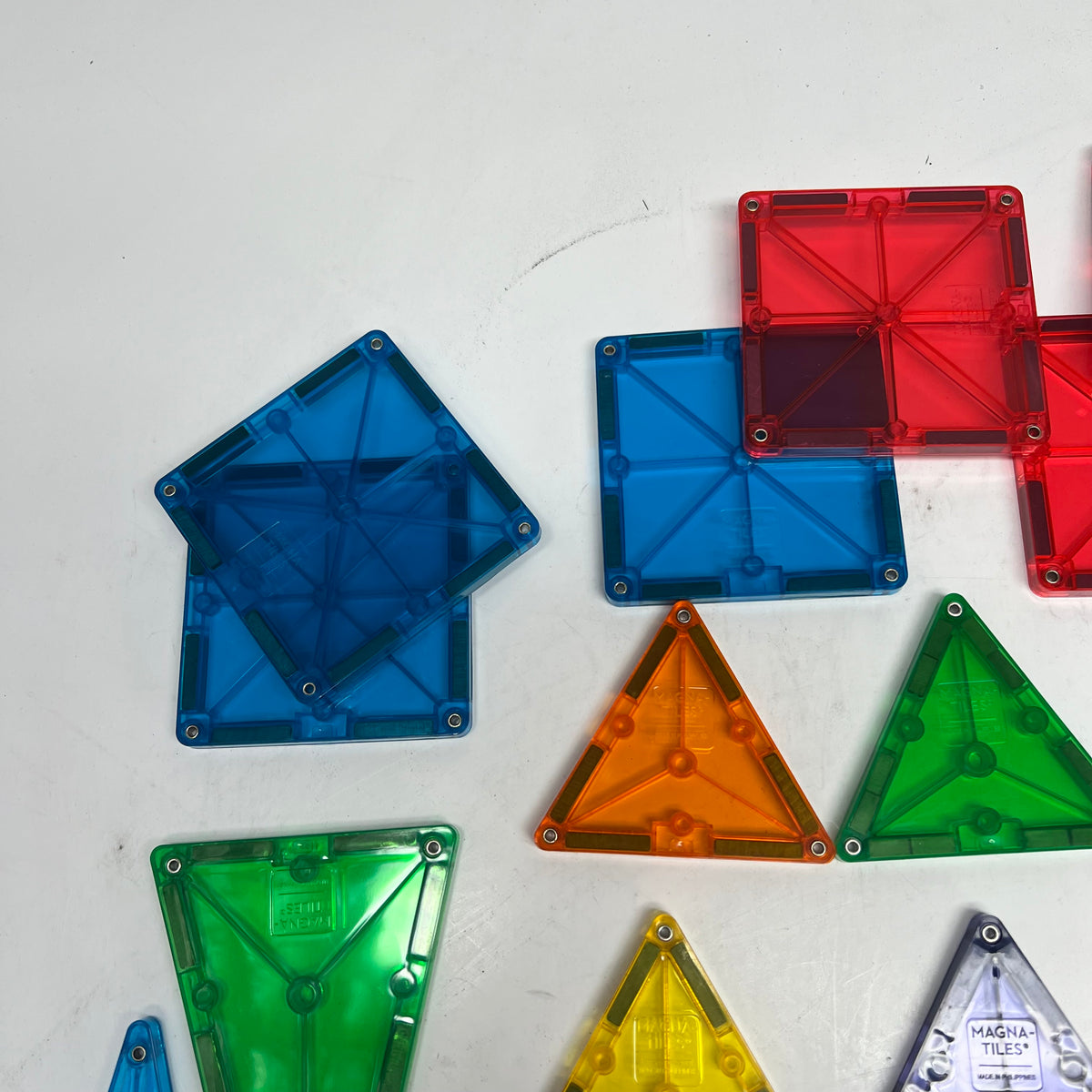 MAGNA-TILES Magnetic Building Tiles for Ages 3-99 32 Piece Set Multicolor 02132