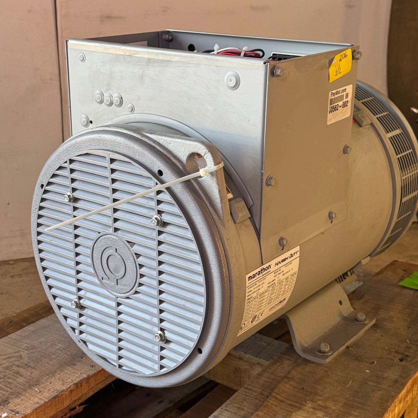 MARATHON Magnaplus Synchronous AC Generator 40 kW/50 kVa Sz 27"L x 13.5"W x 18.5"H, 284PDL28047