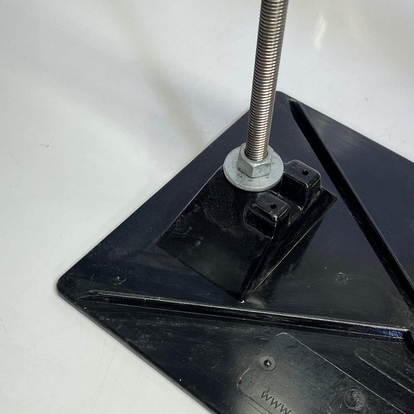 MIRO 12 Base Strut 12 Strut Rooftop Pipe Support 9"x15 1/4" Black 12-BS-12