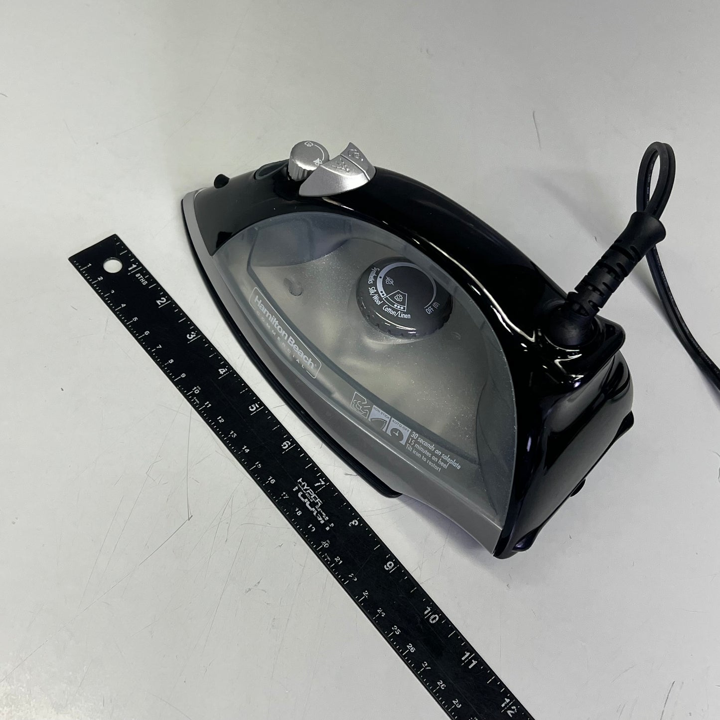 HAMILTON BEACH Lightweight Iron 3-Way Position Sensing Auto Turn Off HIR200B