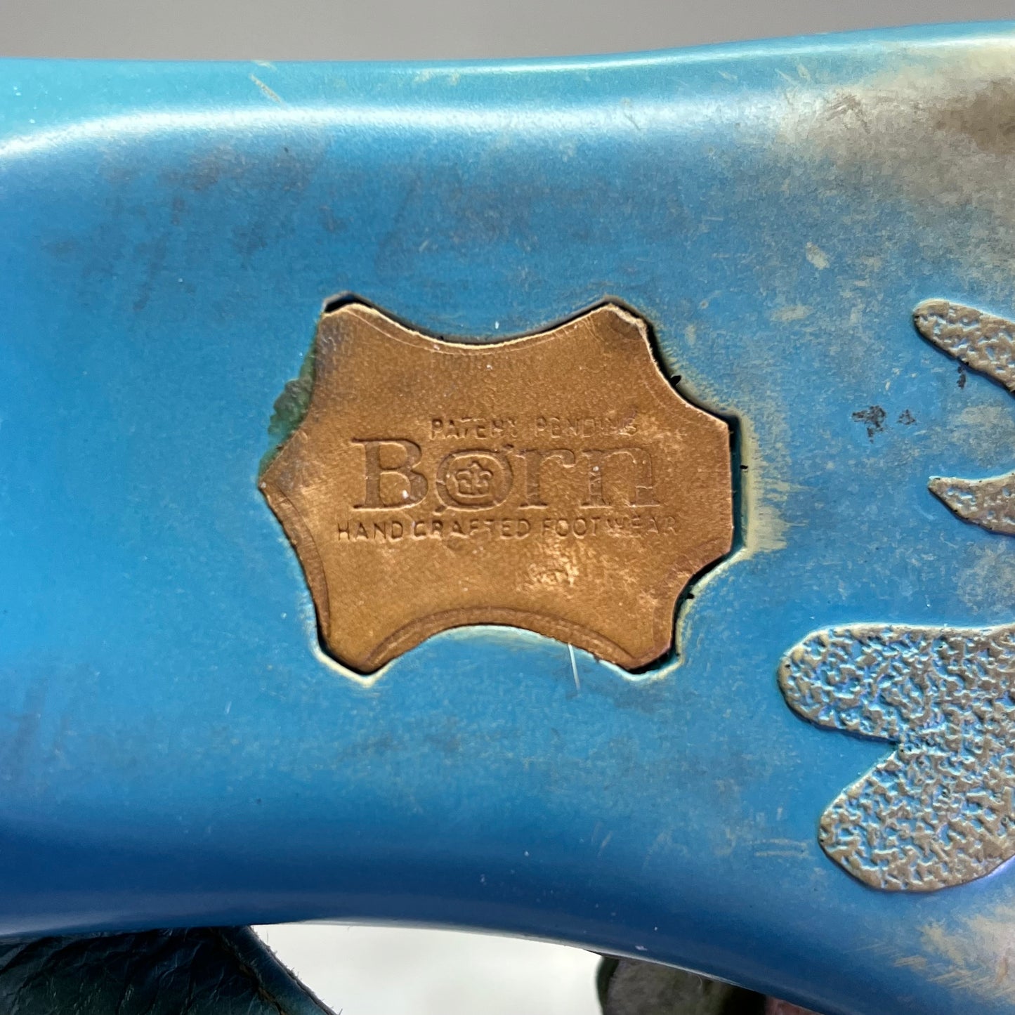 BORN Leather Beaded Flower Sandal W/ Heel Women's Sz 12 Green/Blue (Used)