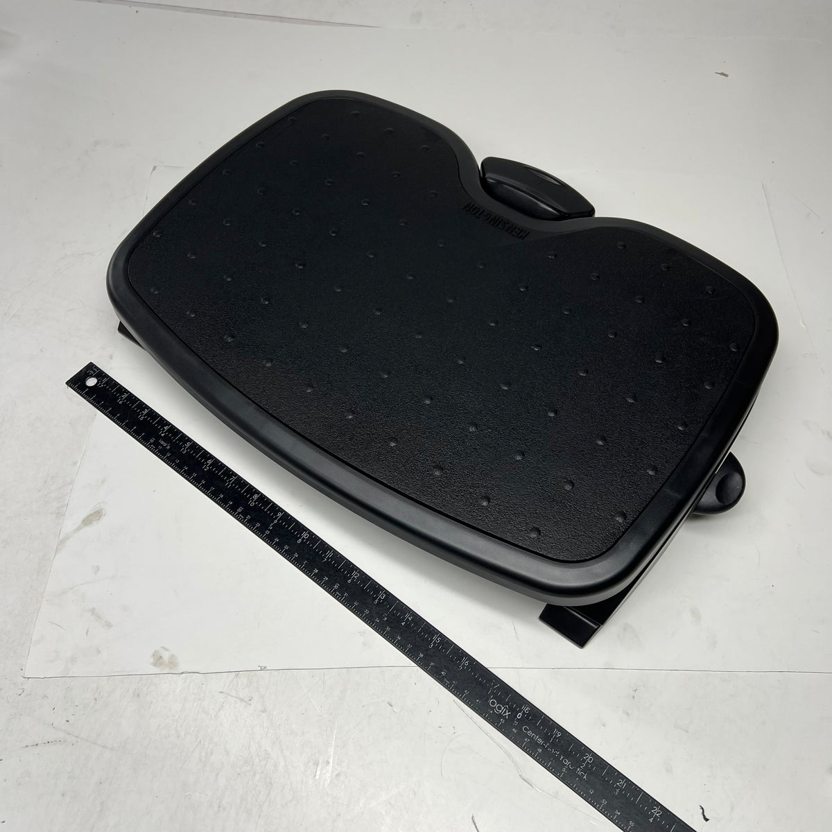 KENSIGTON Smartfit Solemate Plus Tilt Adjustable Footrests 3.7"x14.2"X21 Black