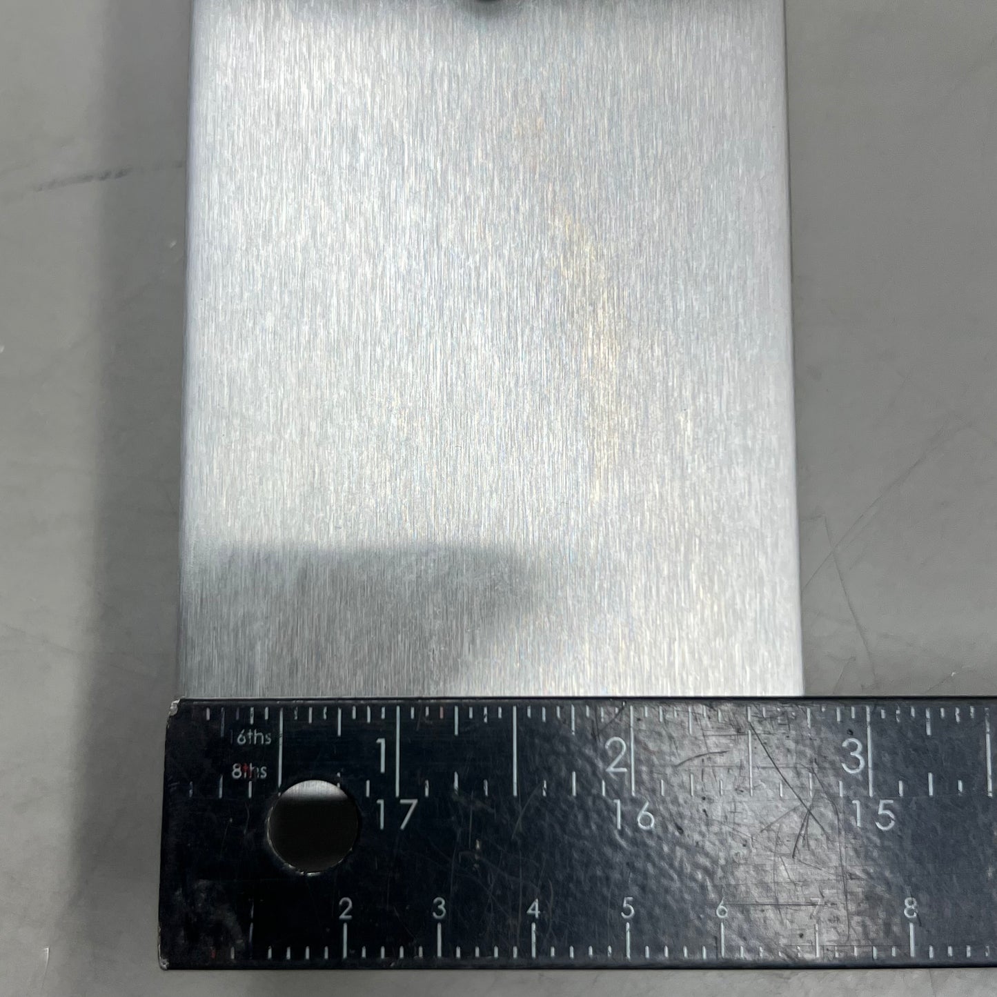 Fixed Pull Night Latch Trim w/ Cylinder Hole, Silver M99F/32D-G3