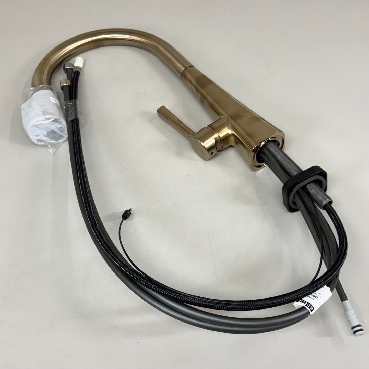 DELTA Lenta Pull-Down Kitchen Faucet w/ Touch Activation Champagne 19802TZ-CZDST