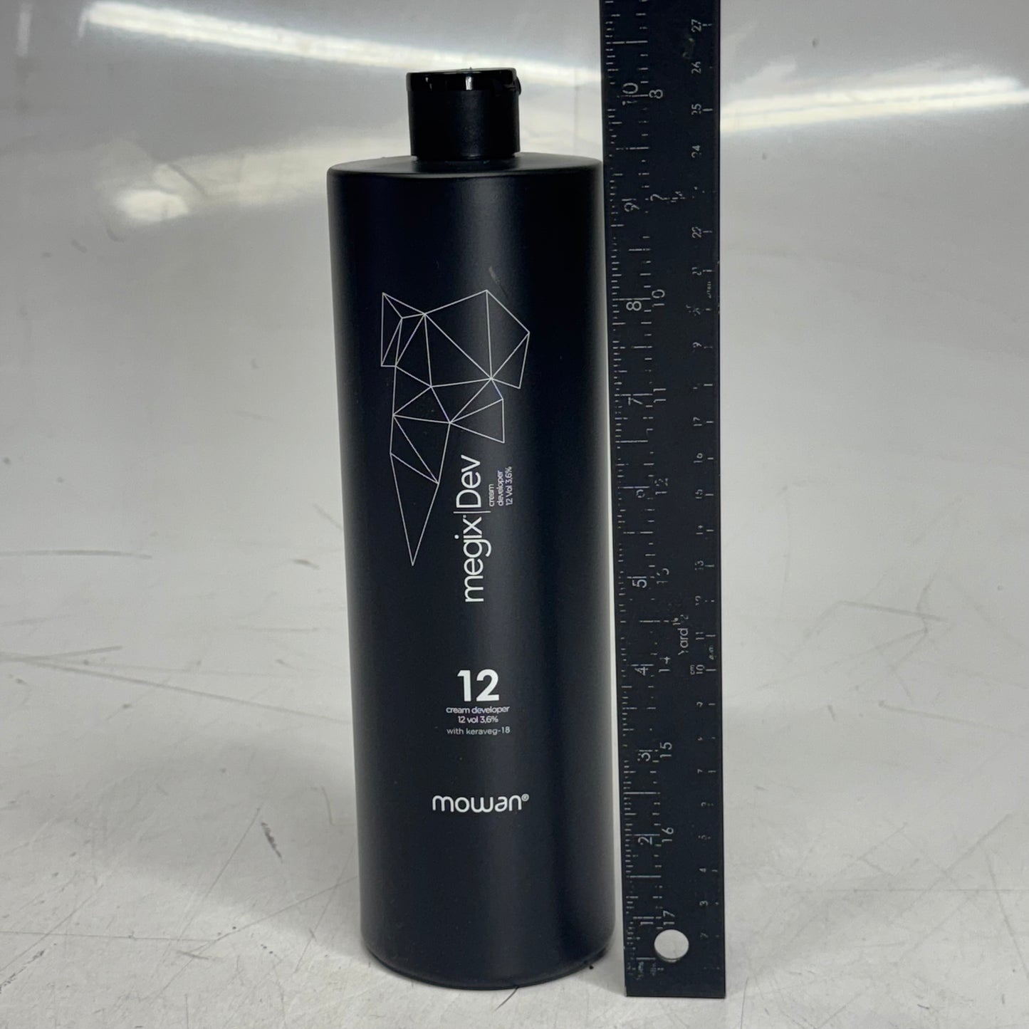 MOWAN MEGIX DEV Cream Developer 12Vol 3.6% with Keraveg-18 33.6 fl oz.