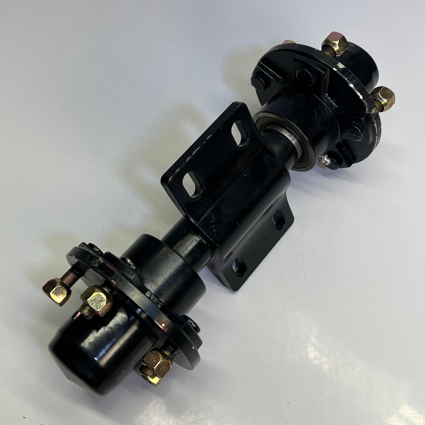 Rear Axle W/ Hubs For Clyde Models Aviation Ground Support 3303354 325060 032025