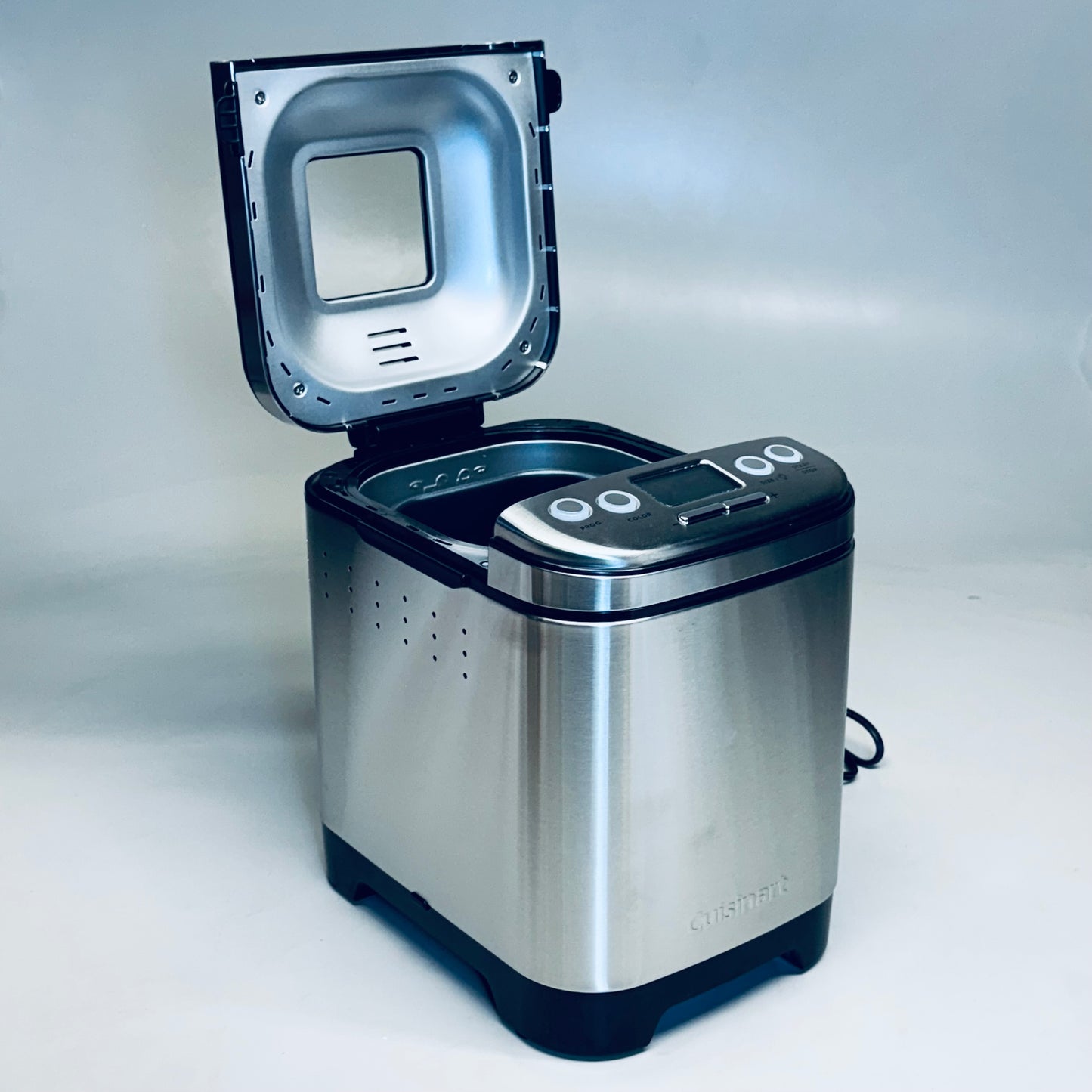 CUISINART Bread Maker Machine Sz 10.5” H x 10” L x 7.5” W Silver CBK-110P1