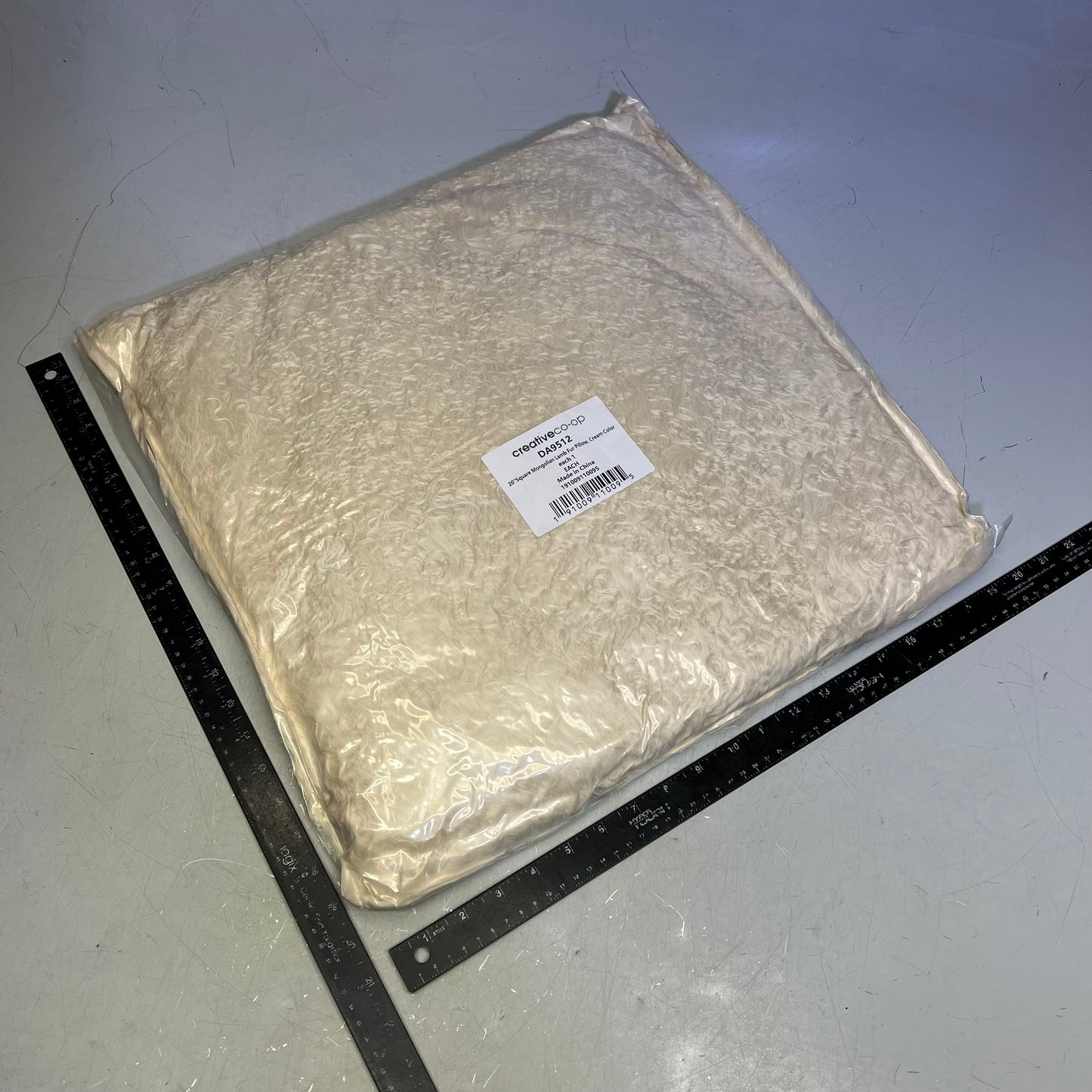 CREATIVE CO-OP (SET OF 2) Mongolian Lamb Fur Pillow 20"x20" Crème DA9512