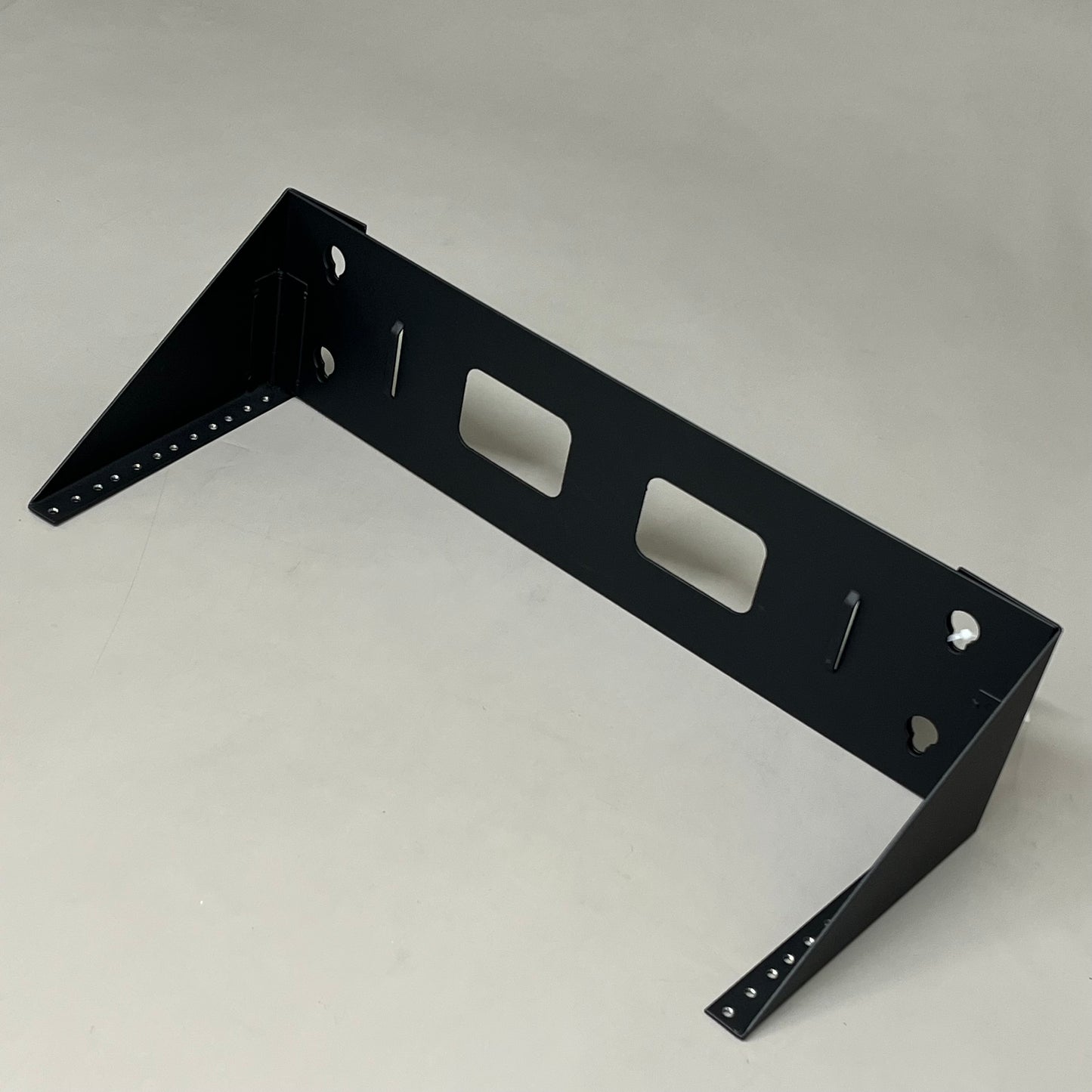 VMP VIDEO MOUNT PRODUCTS Wall Mount Vertical Equipment Rack 2U 4" D ER-VR4U0