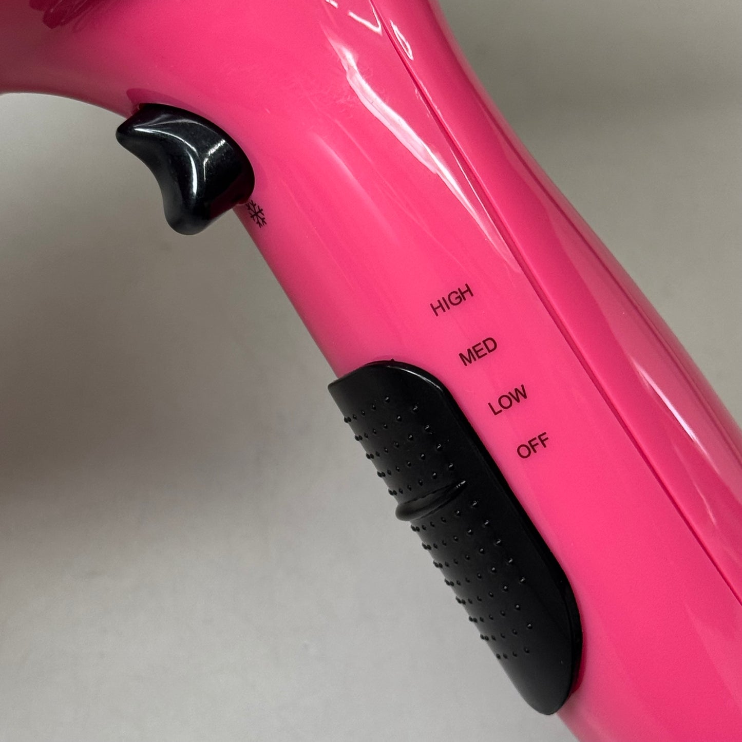 REVLON Smooth and Effortless 1875W Ionic Hair Dryer Berry RV474