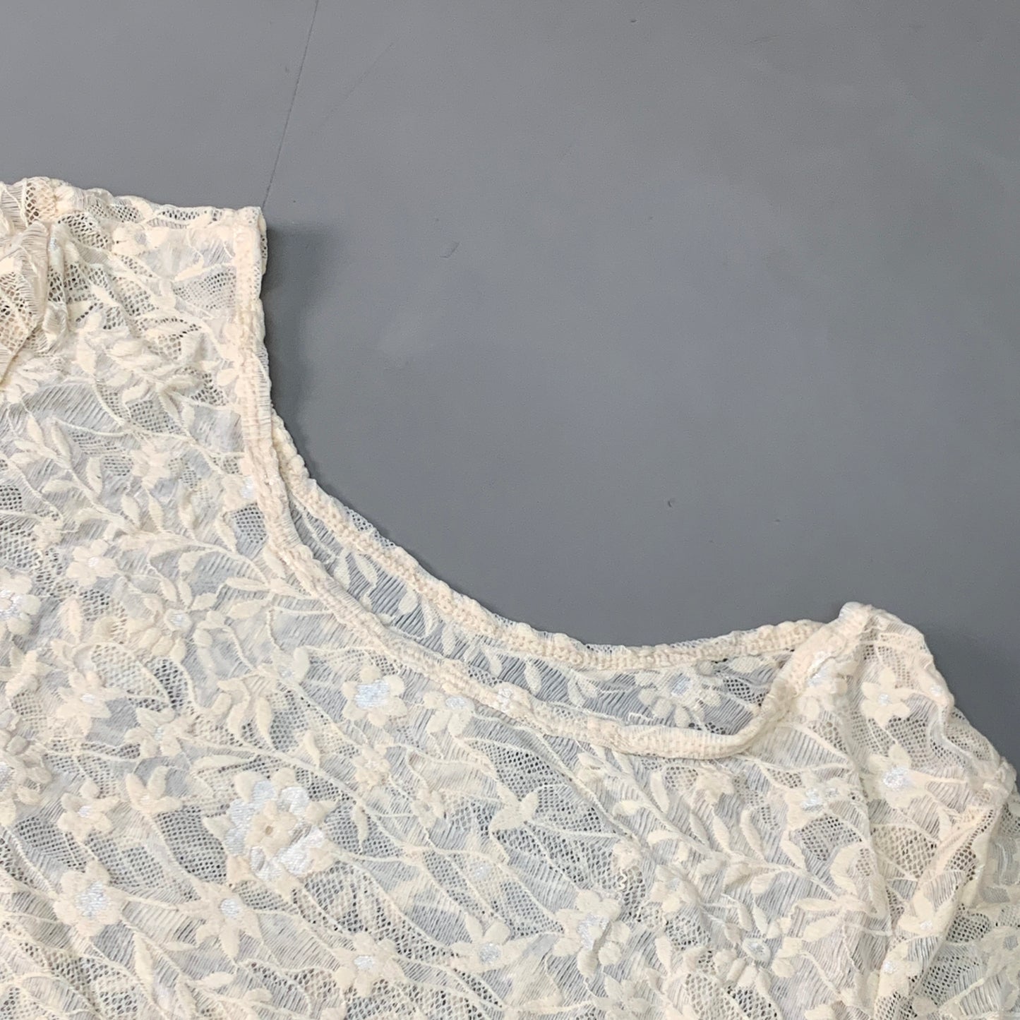 HALFTEE Full Lace Long Sleeve Nylon & Spandex Blend Floral Creme XL (22)