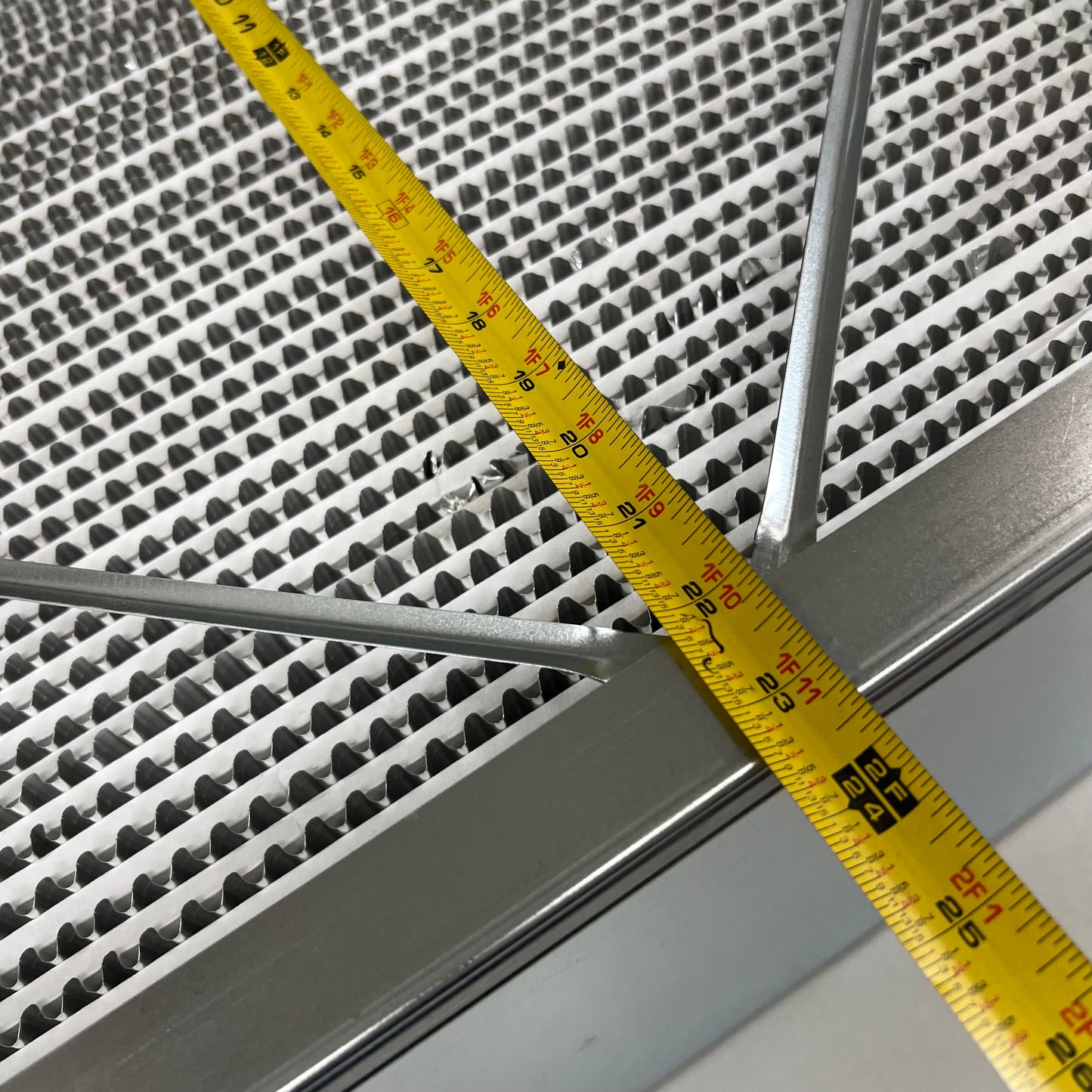 AEROSTAR Cartridge Air Filter W/ Single Header 24"x24"x12" 16290