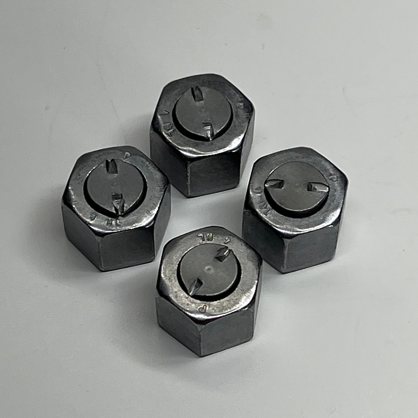 PARKER (4 PACK) Steel Hydraulic Hose Cap Seal-lok 9,200 PSI 4 Hose Sz KP80041