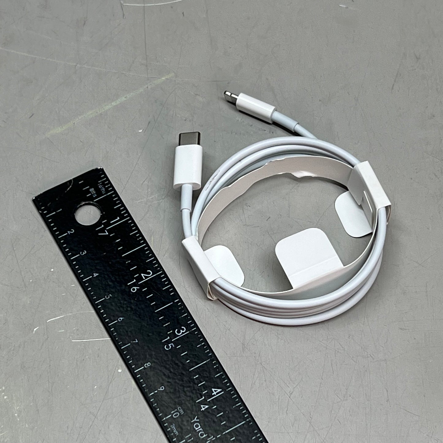 APPLE Fast Charging iPhone USB-C To Lighting Cable (1M) White A2561 (Returns)