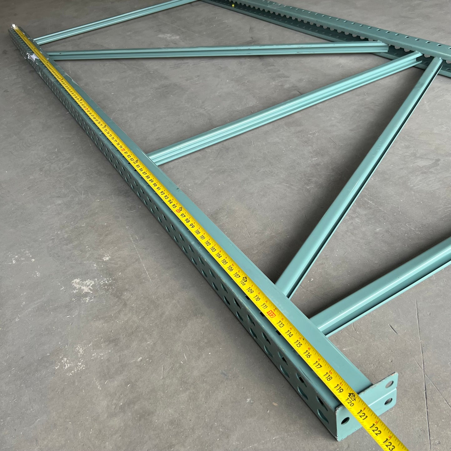 ZA@ Pallet of 1 Racking Upright Sz 10'H X 48"W, Green (AS-IS, Damage)