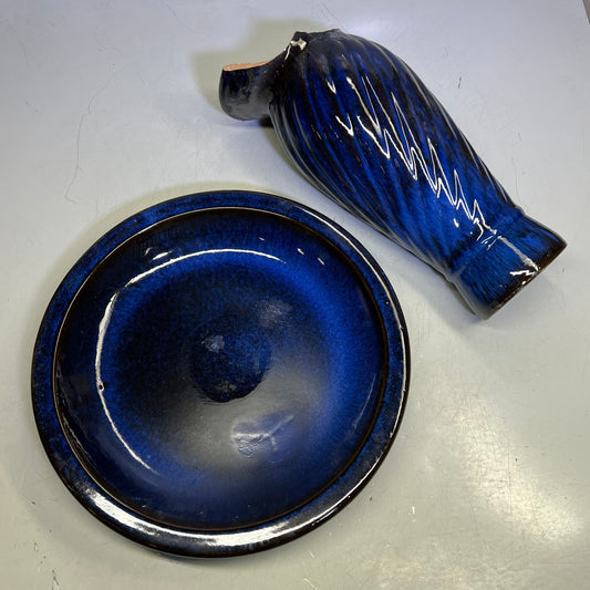 ZA@ Glazed Pottery 2 Piece Swirl Stand Bird Bath 22" L x 20" Dia Deep Blue (DAMAGED)