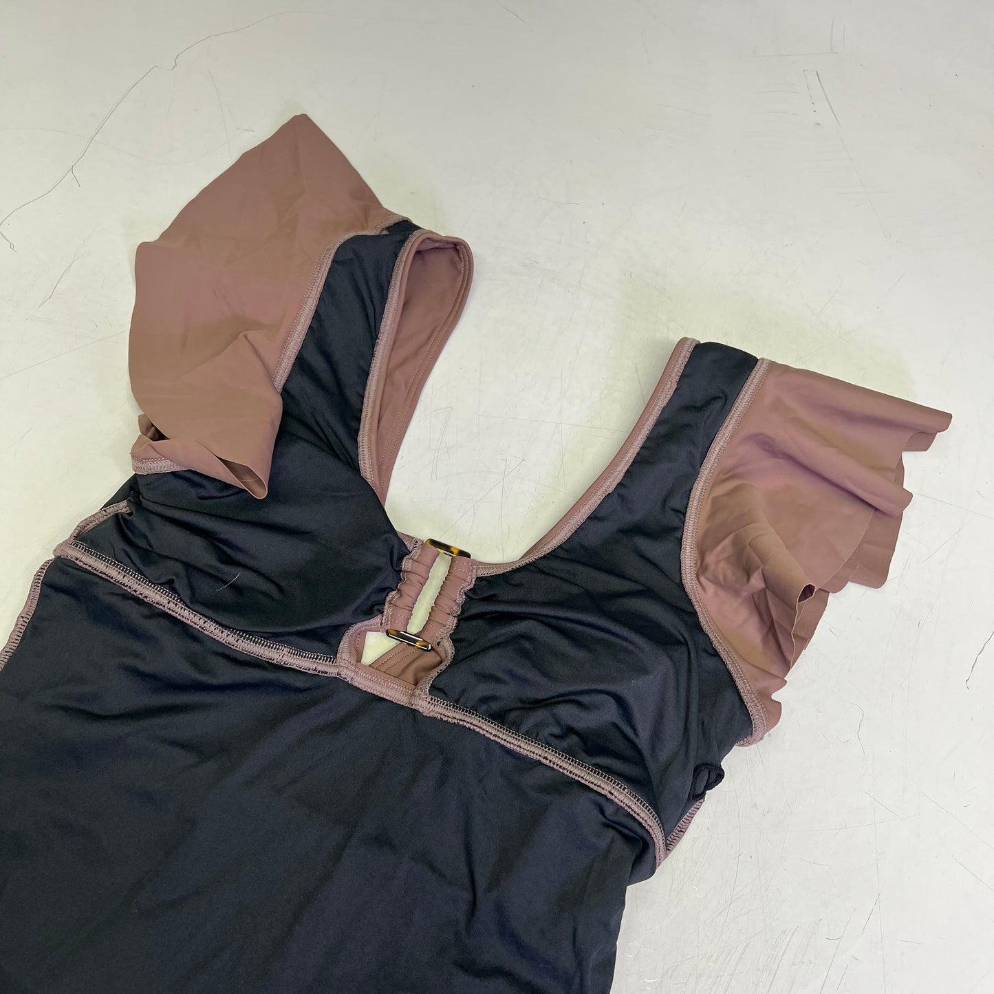 CHARMO Deep Scoop Neck Ruffle Cap Sleeve Swimsuit Women's Sz M Milk Chocolate