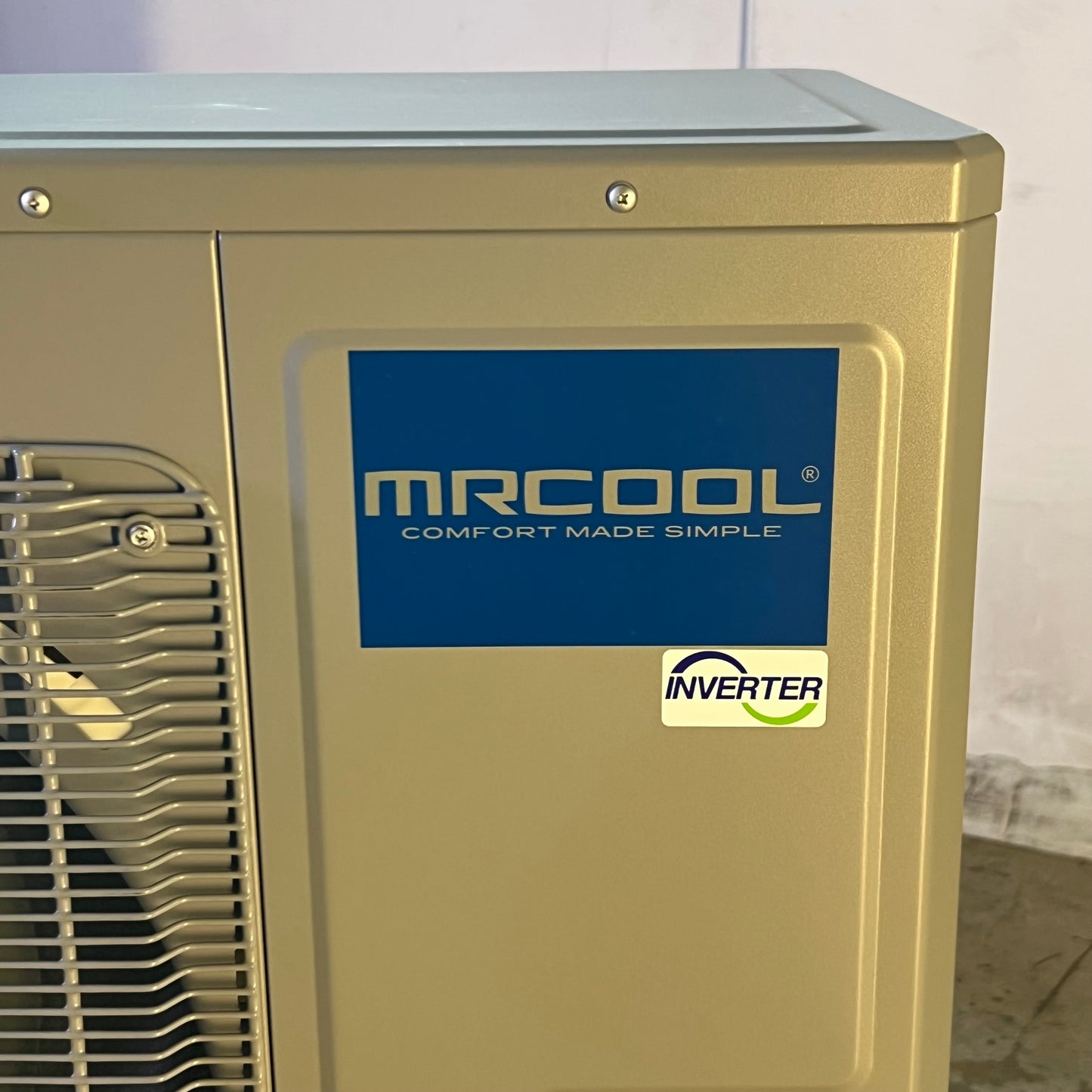 MRCOOL Split Type Air Conditioner Outdoor Unit 36000 BTU 208/230V - MDUCO18024036 (New Other, Minor Bent Fins on Condenser Coil)