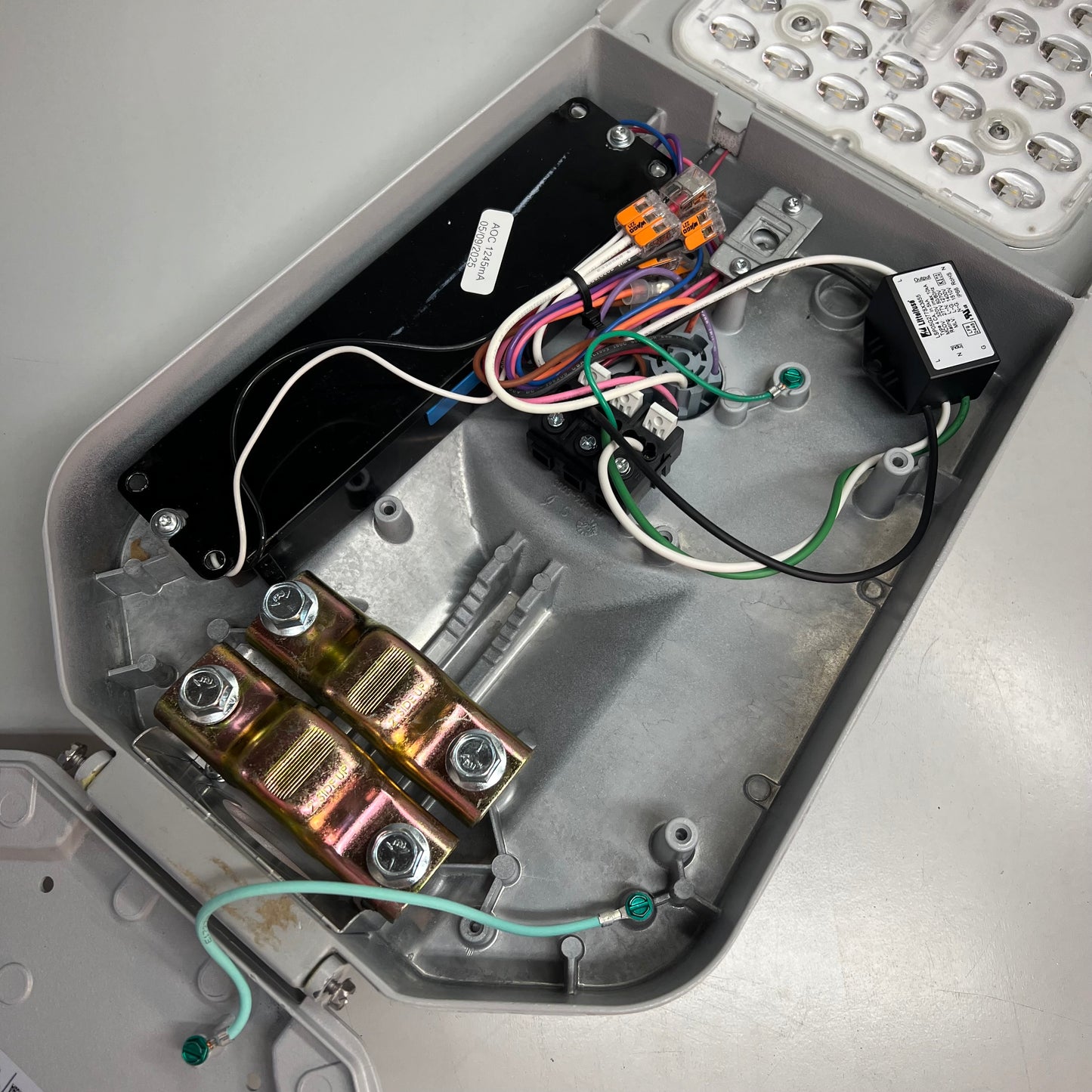 COOPER LIGHTING Archeon Contemporary Series Street Light 160 24000 L 4000 K