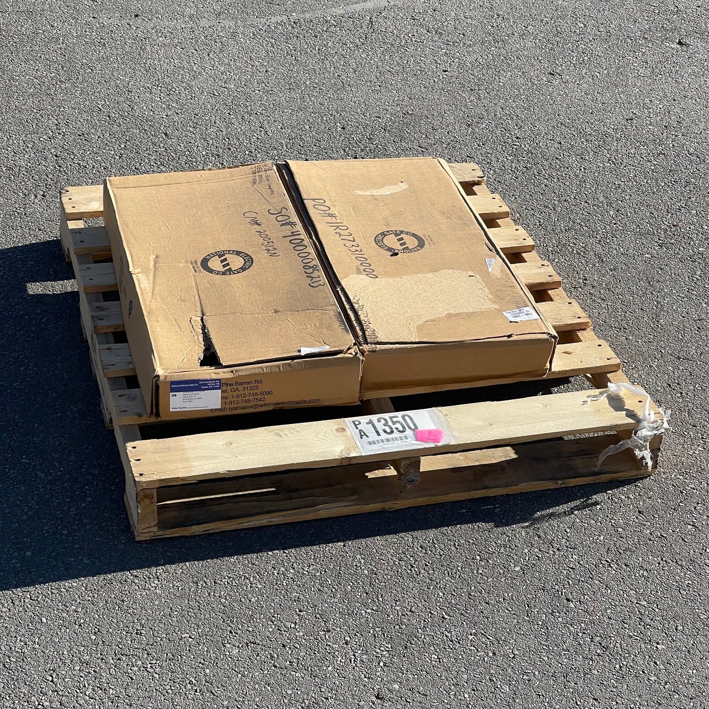 ZA@ Pallet of NATIONAL ELECTRIC GATE CO. Highway Crossing Gate Mechanism, Model 95? ~180 lbs J7051915806 (AS-IS)