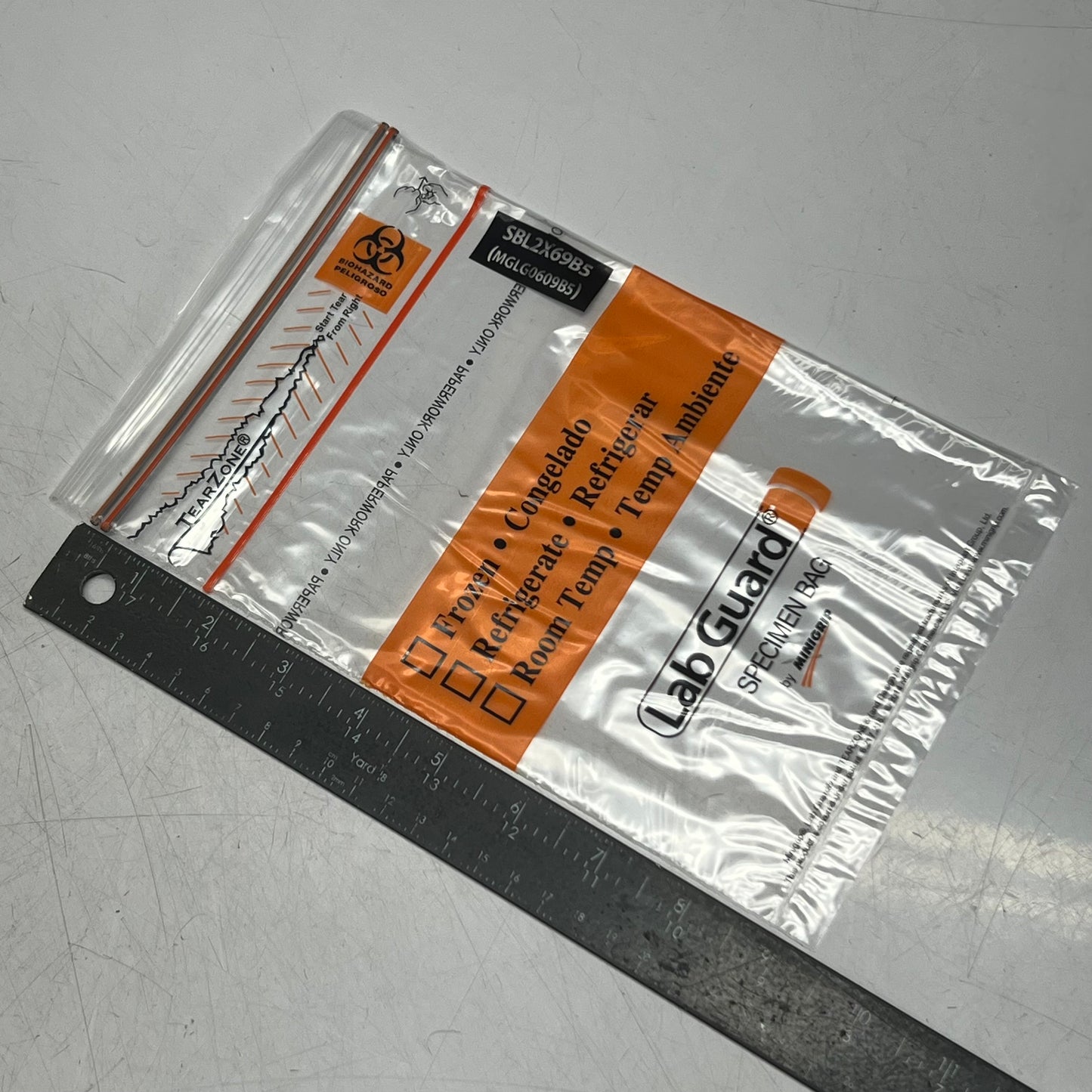 MINIGRIP (1000 BAGS) Labguard Reclosable Specimen Bags 9"L x 6"W Clear SBL2X69B5