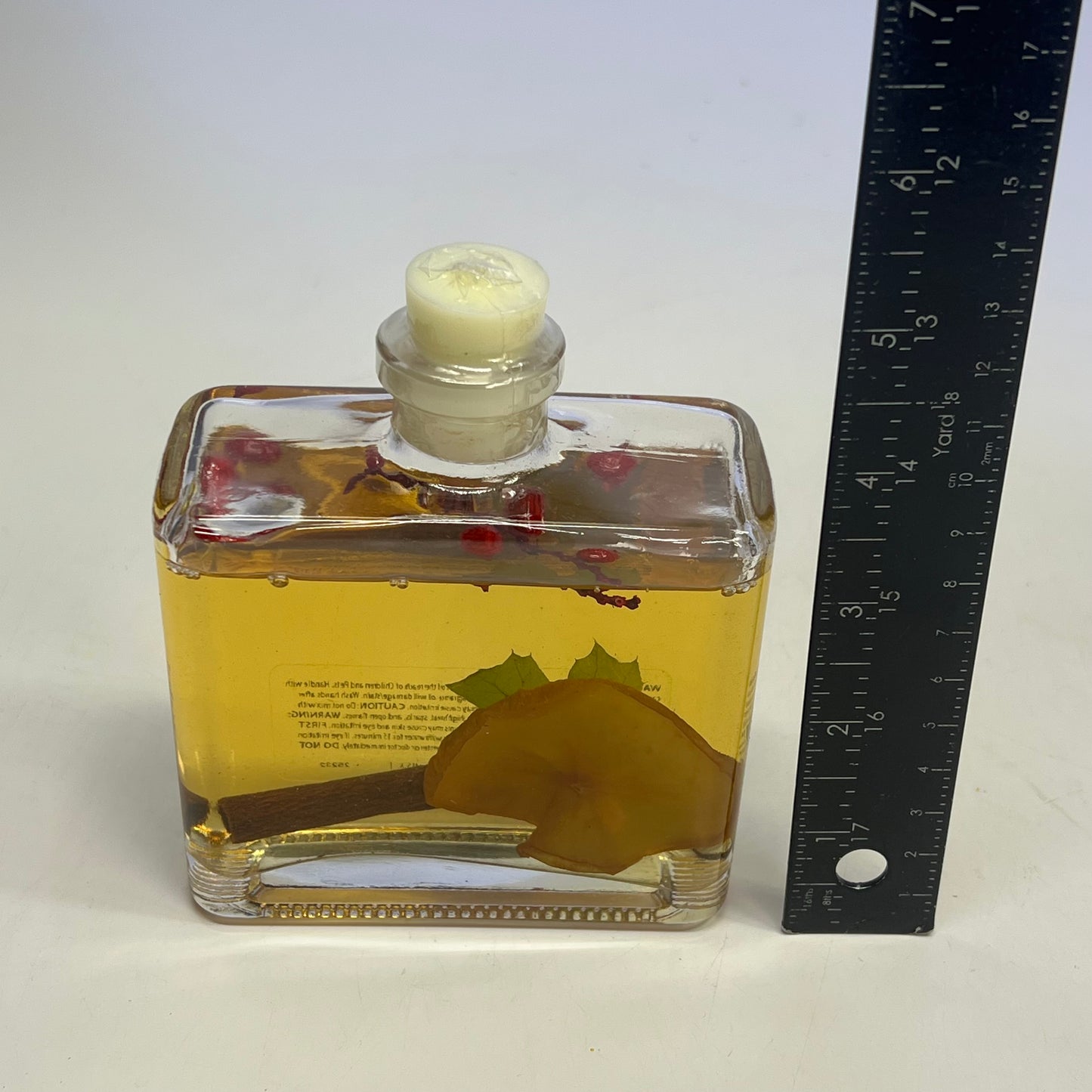 ANDALUCA Apple Cinnamon Reed Diffuser Botanical Fragrance 7.5 fl oz  Amber