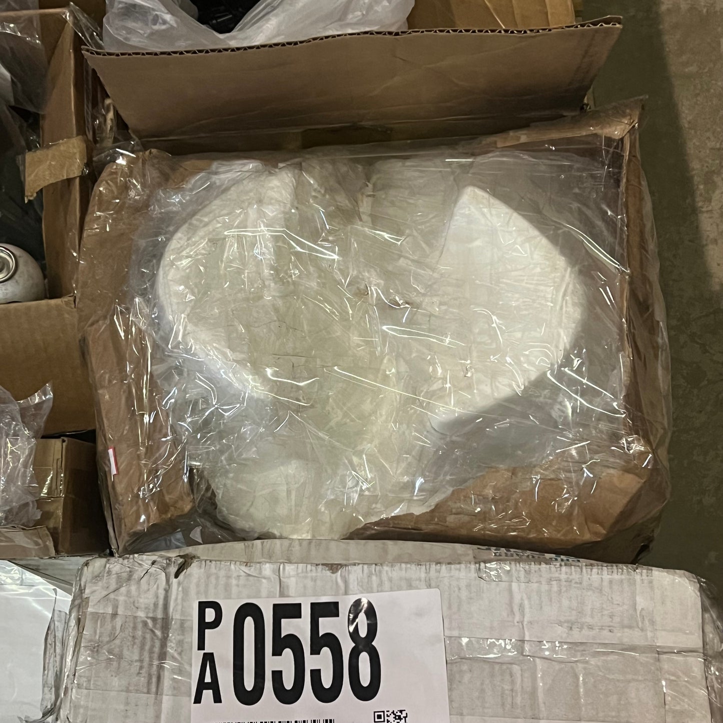 ZA@ Pallet of Work Sleeves, Skincare Set, Hardware, Mobile Server Hardcase & Vehicles