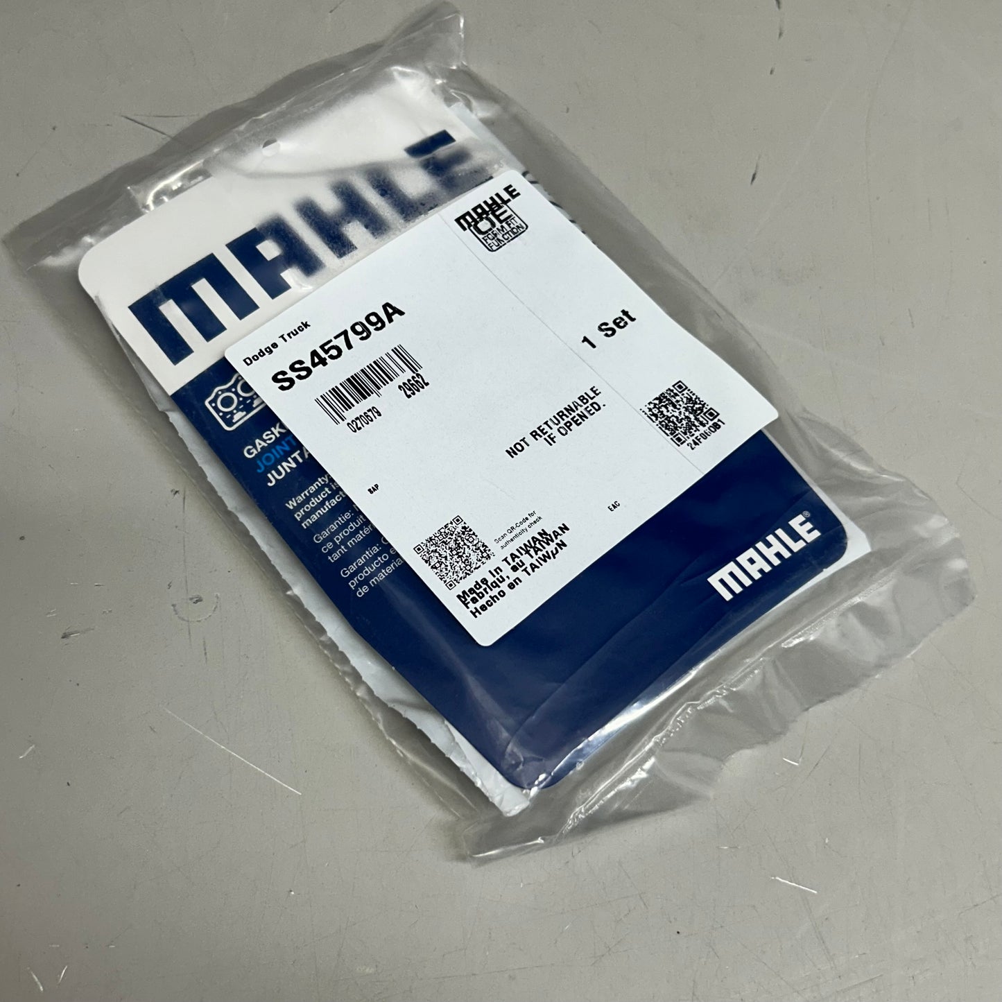 MAHLE (8 Piece) Valve Stem Seals For Ram Truck, Van Dodge Dakota SS45799A