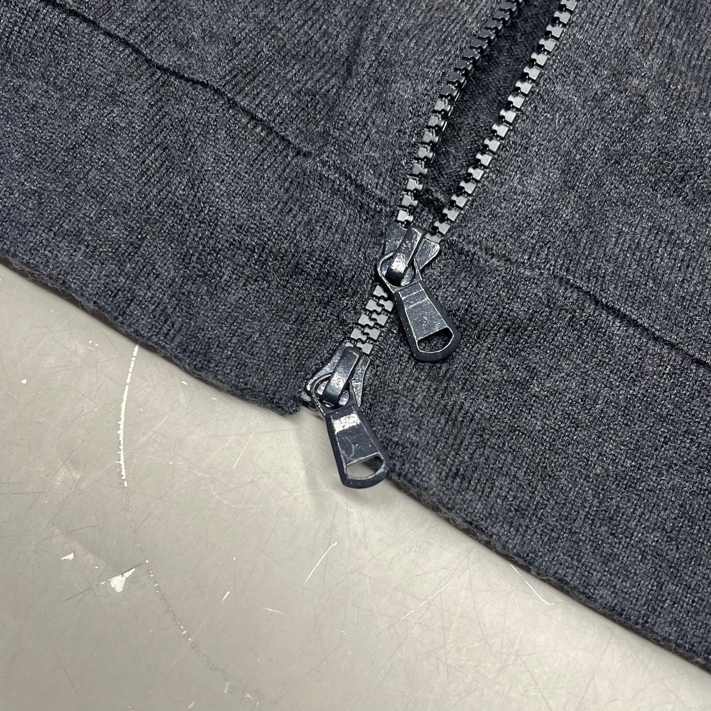 BRUNELLO CUCINELLI Mid Sleeve Cashmere Sweater Flower Detail Women's Sz L Grey