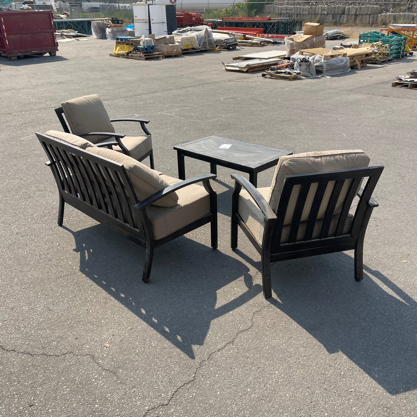 Z@ UNBRANDED 4-Piece Outdoor Aluminum Seating (New, Some Dirt)