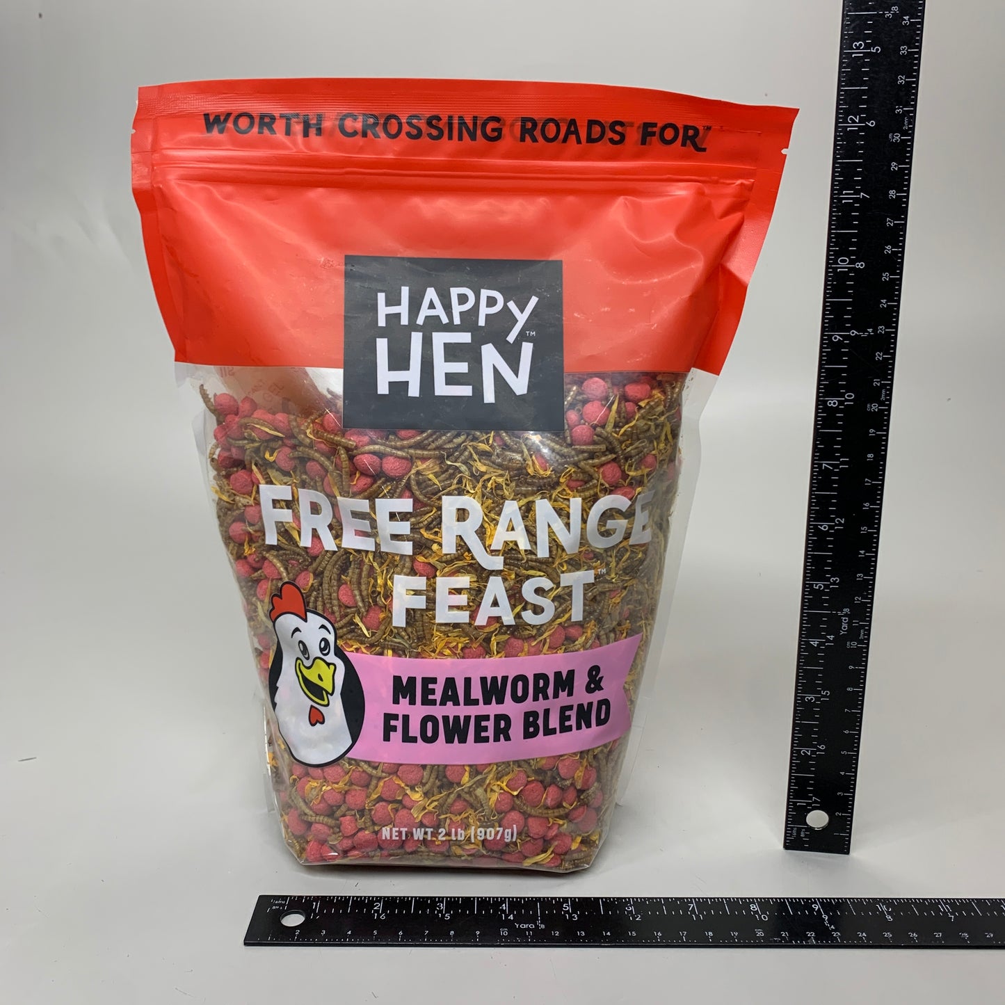 HAPPY HEN Free Range Feast Mealworm & Flower Blend 2 lbs 810029430005