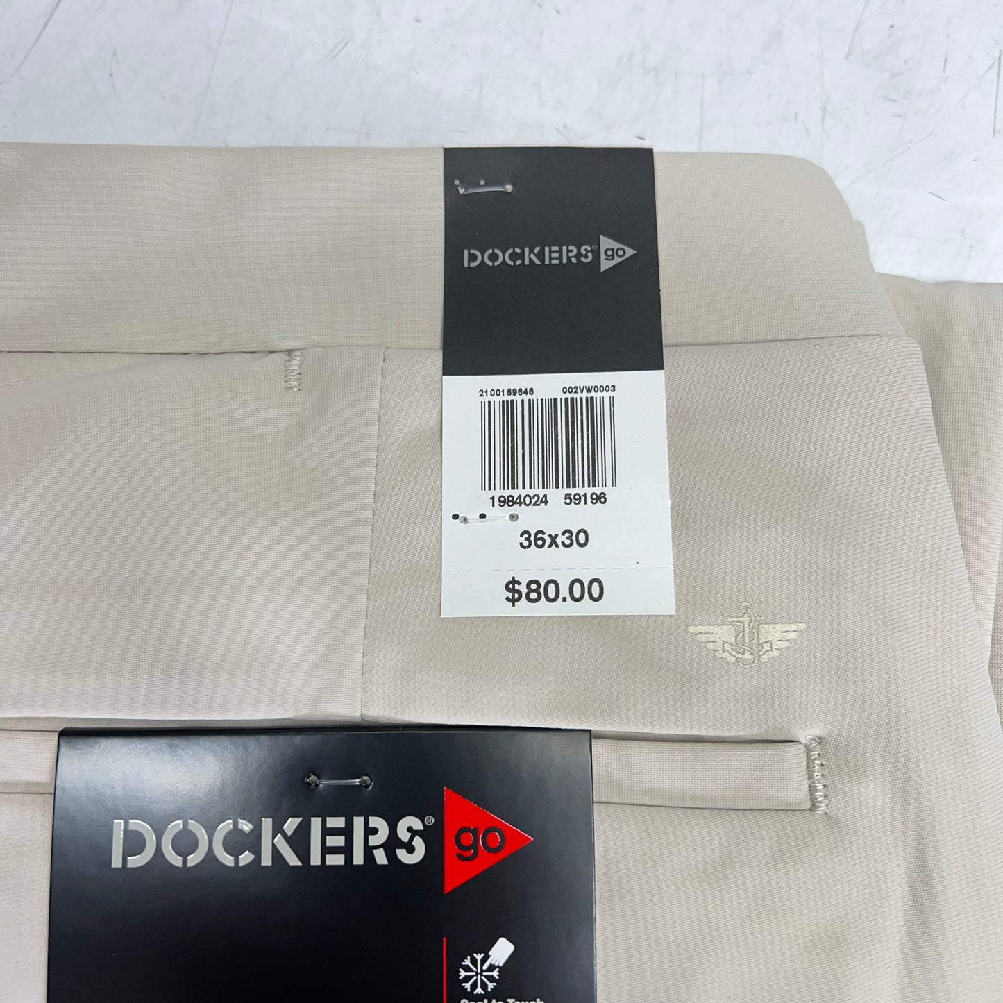 DOCKERS Go Airweave Chino Slim Fit Pants  Men's Sz 36x30 Sahara Khaki 002VW0003