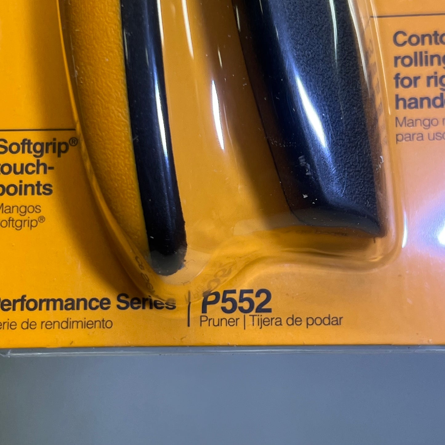 FISKARS 3.4" PowerGear2 Titanium Softgrip Bypass Pruner P552