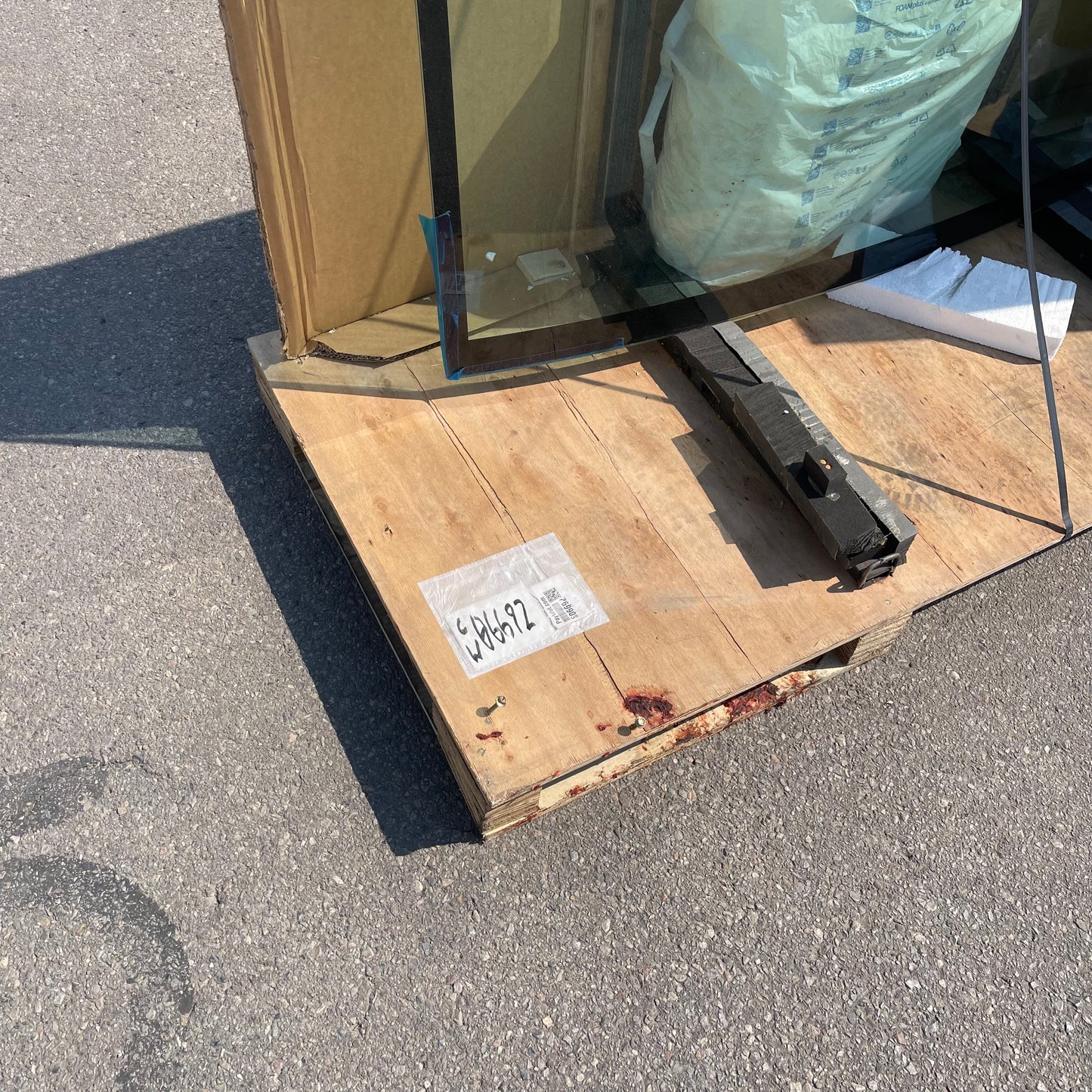 Z@ IMPORT GLASS Windshield for Tesla? (New)