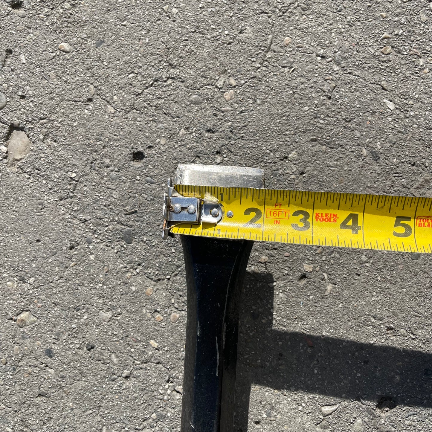 SEYMOUR S400 Jobsite San Angelo Bar 71”x2” Black 85367