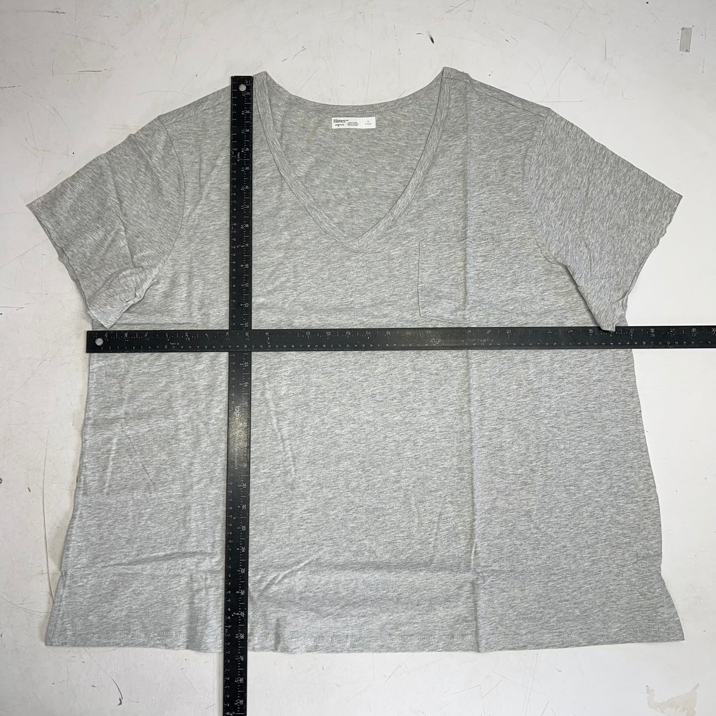HANES  Originals V Neck Tee Shirt W/ Chest Pocket Women's Sz 2X Grey 0G159P
