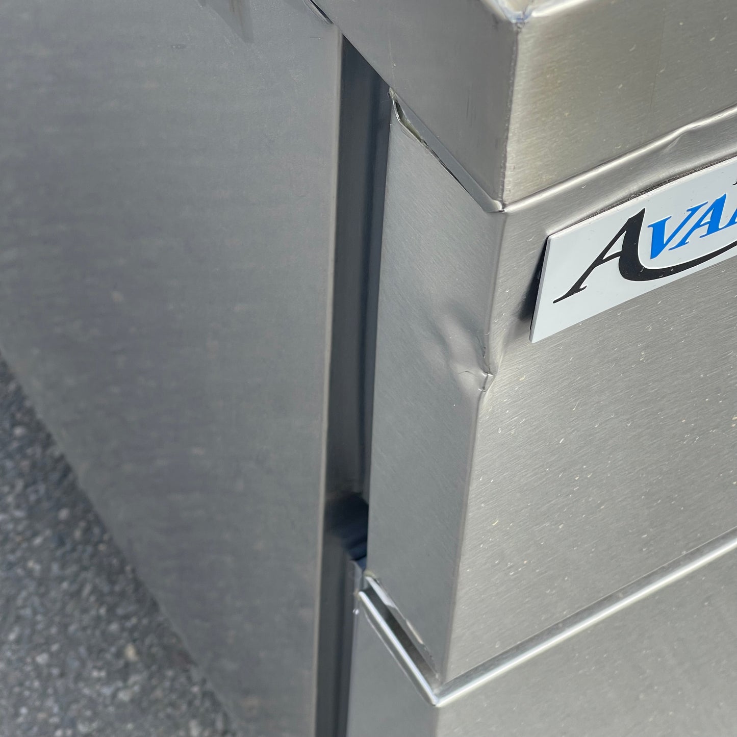 AVANTCO 4-drawer Refrigerated Chef Base 84”x32”x26 Stainless Steel 178CBE84HC