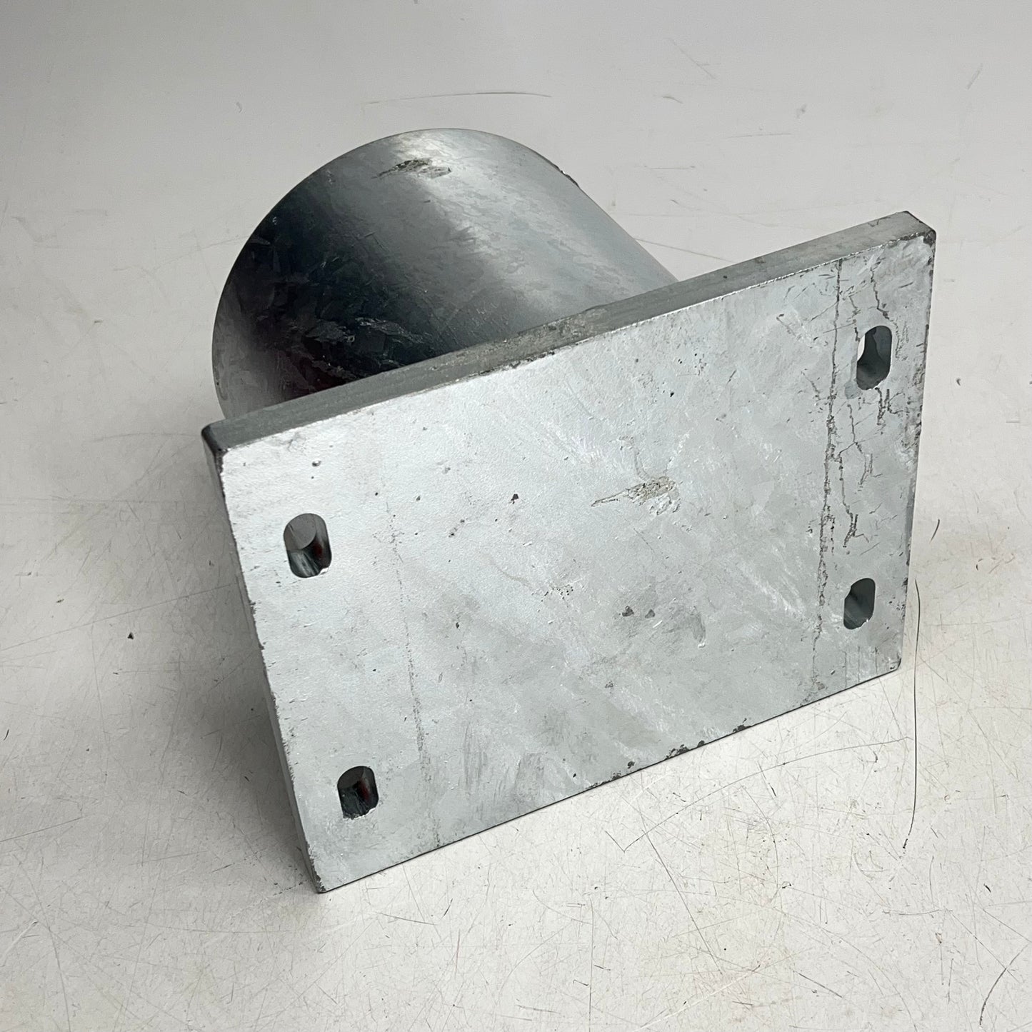 PLP Mpm G2 Pipe Cap Assembly Solar Mounting System 6"x4" Silver 5950061-HGS-VERZ