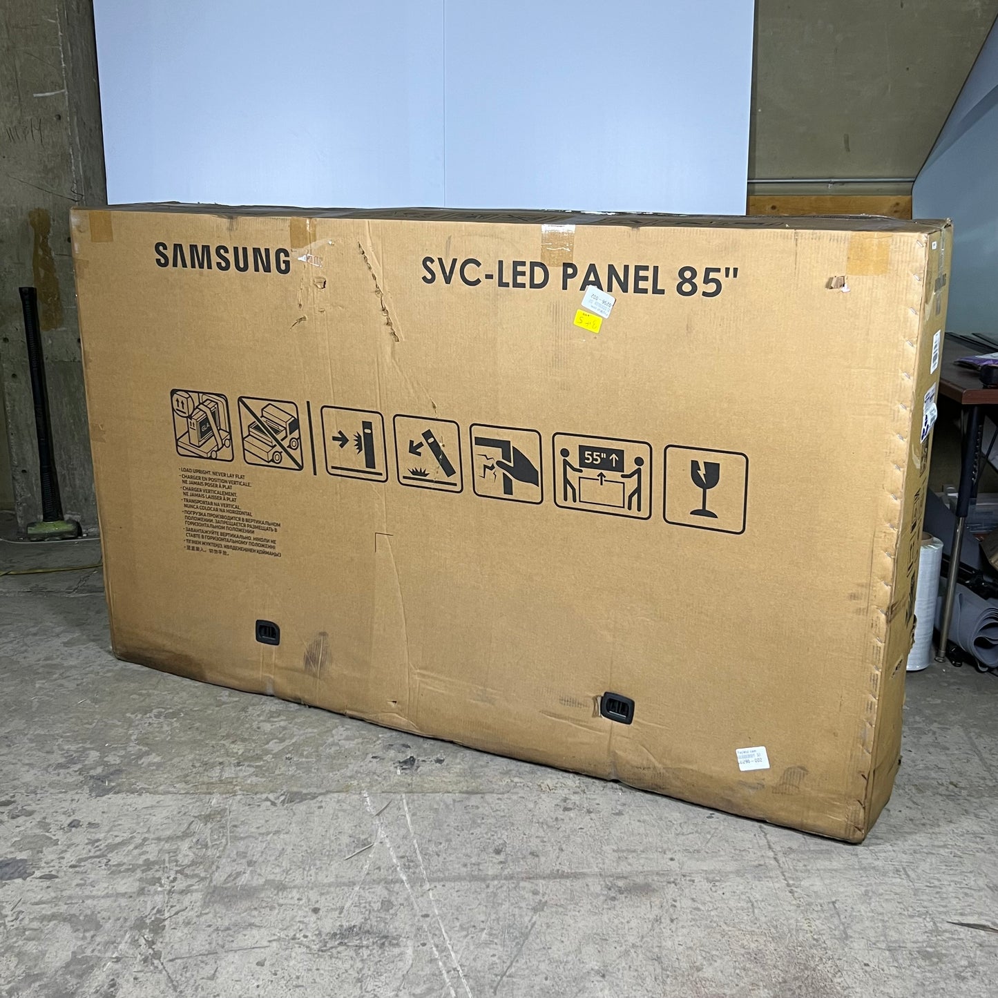 SAMSUNG Svc Led Panel 85" BN95-09822B (New - Damaged Box)